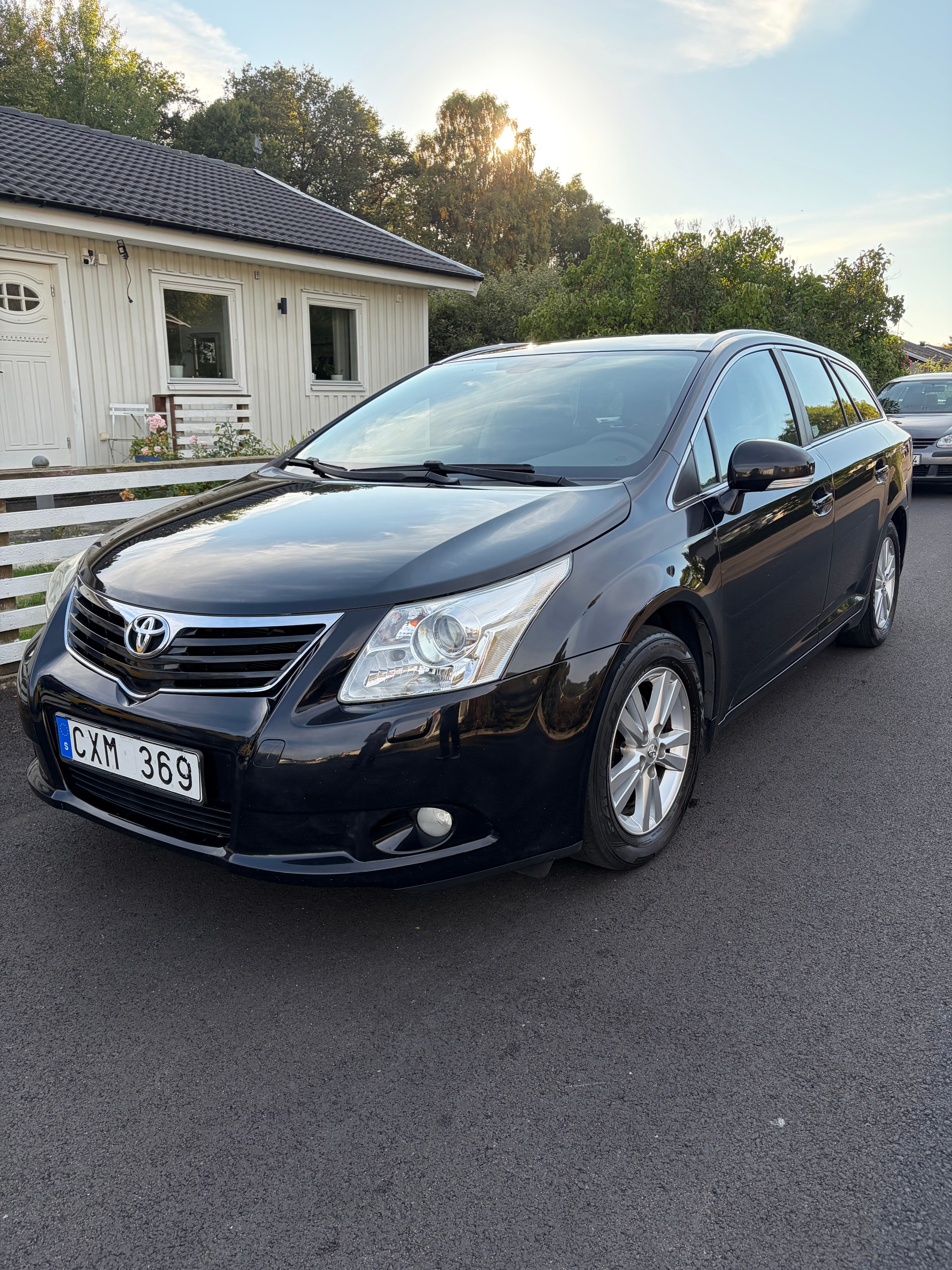 Toyota Avensis Kombi 2.0 Manuell 2010, kuva 3/10