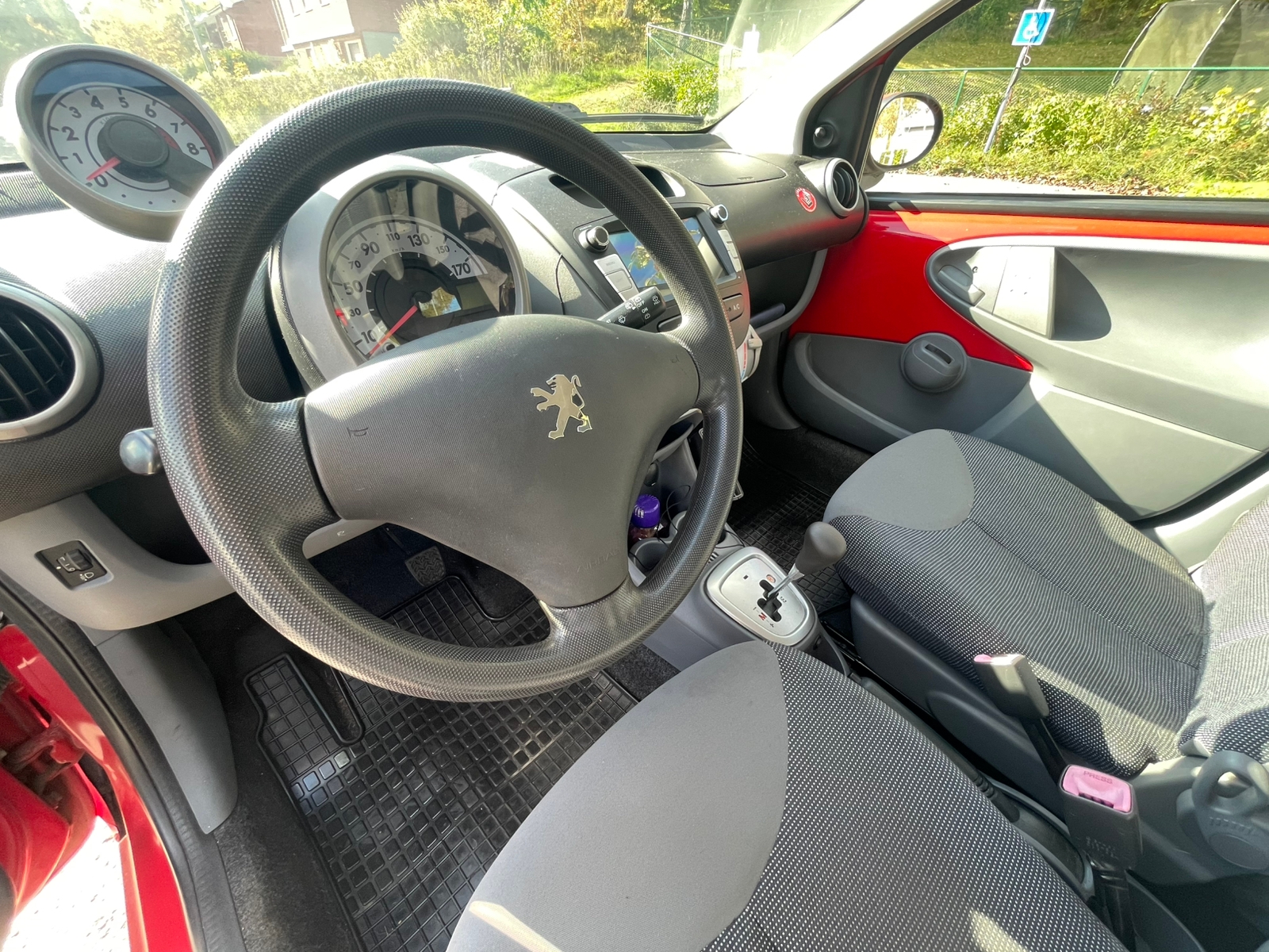 Peugeot 107 2008, bild 6/7