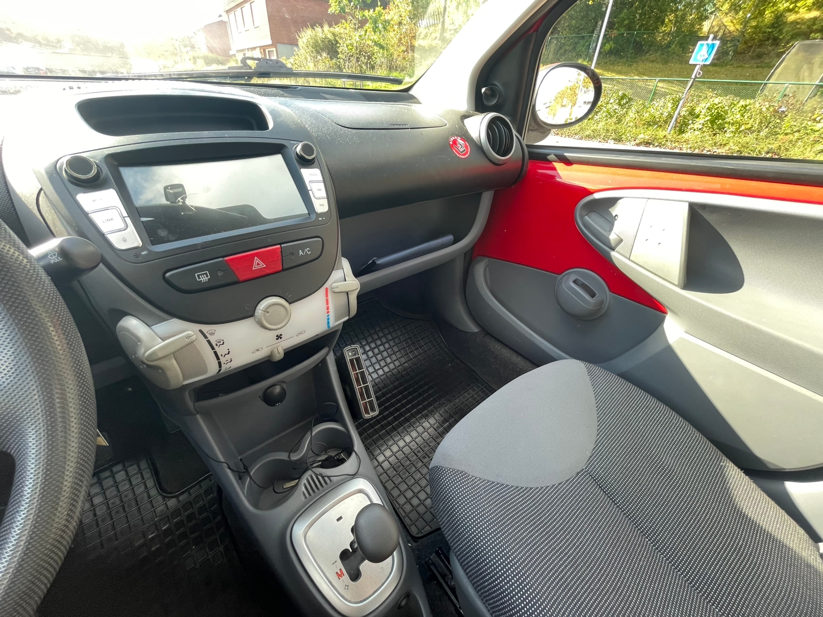 Peugeot 107 2008, bild 7/7
