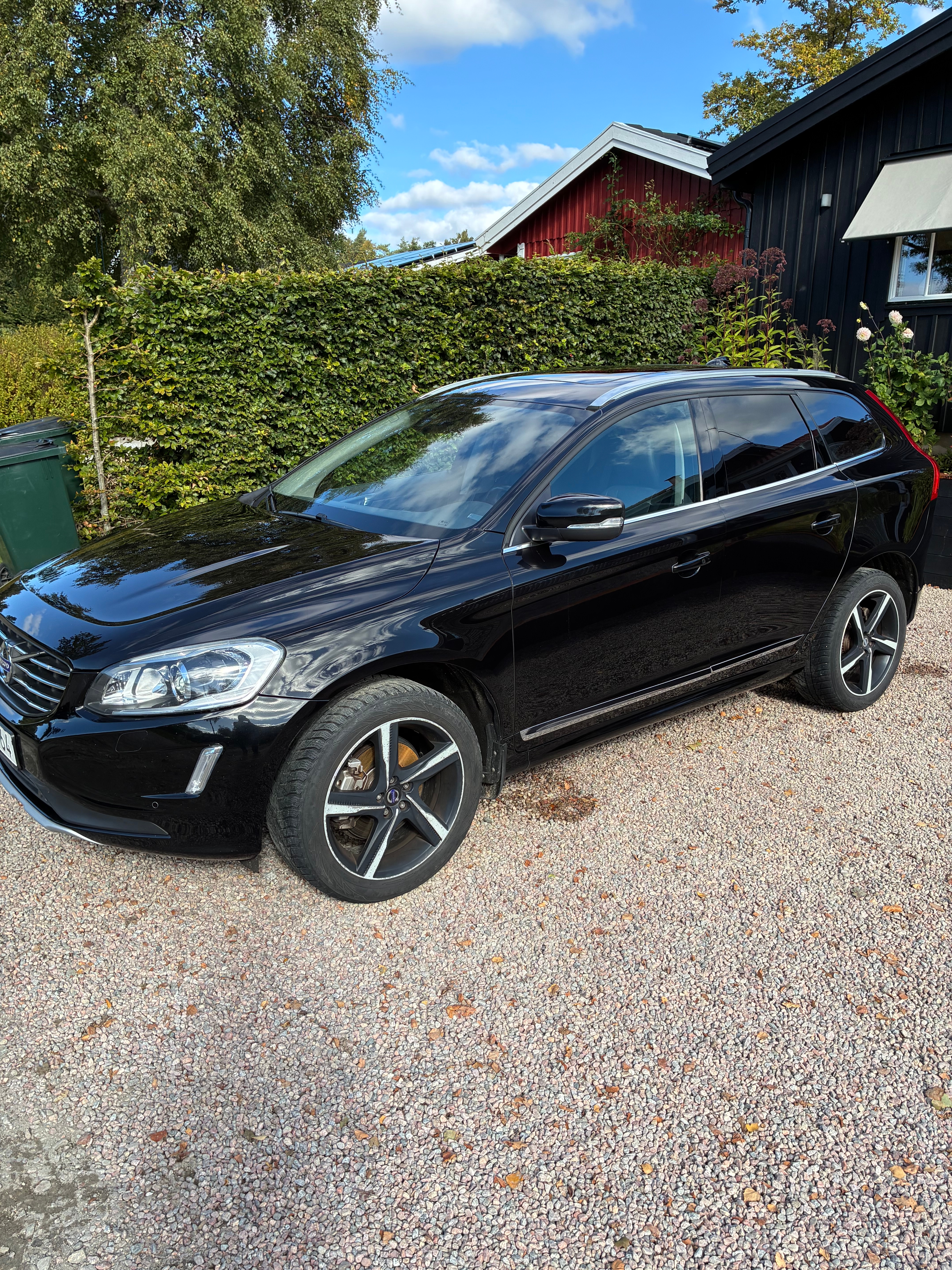Volvo XC60 D4 AWD Geartronic 2017, bild 2/8