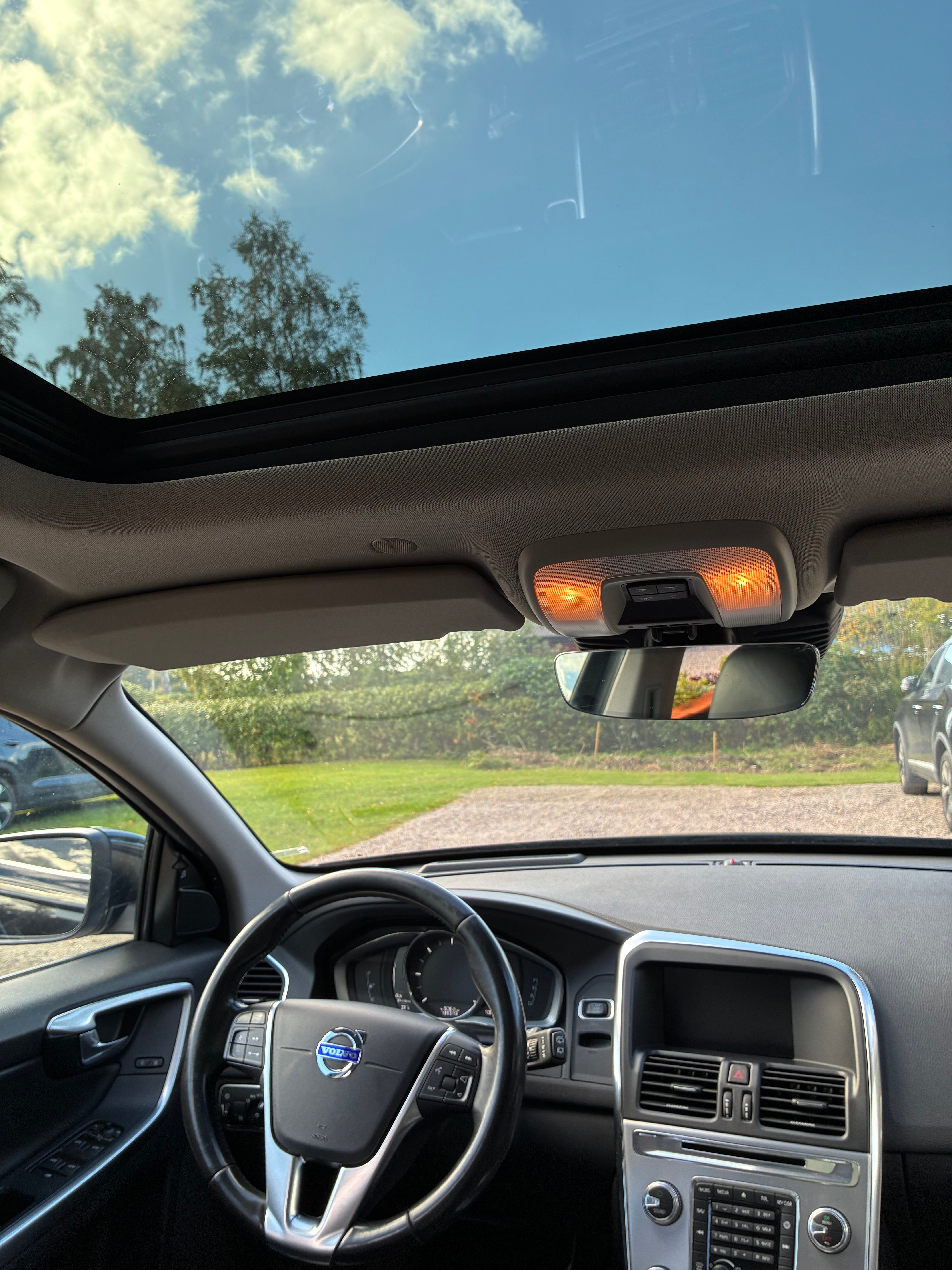 Volvo XC60 D4 AWD Geartronic 2017, bild 3/8
