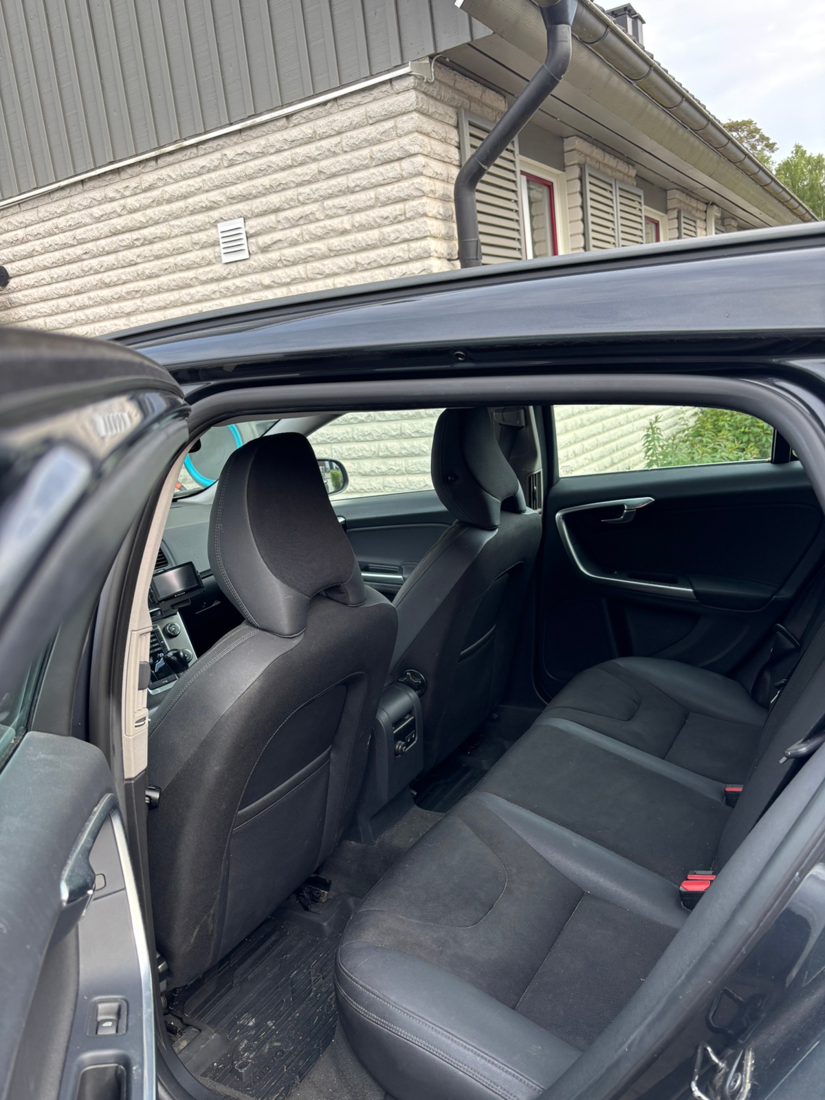 Volvo V60 T3 Manuell 2011, bild 6/9
