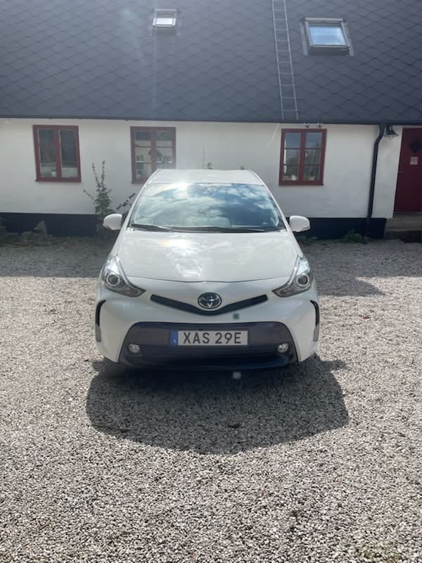 Toyota Prius+ Hybrid CVT Bytes Tesla Y 2019, bild 5/7