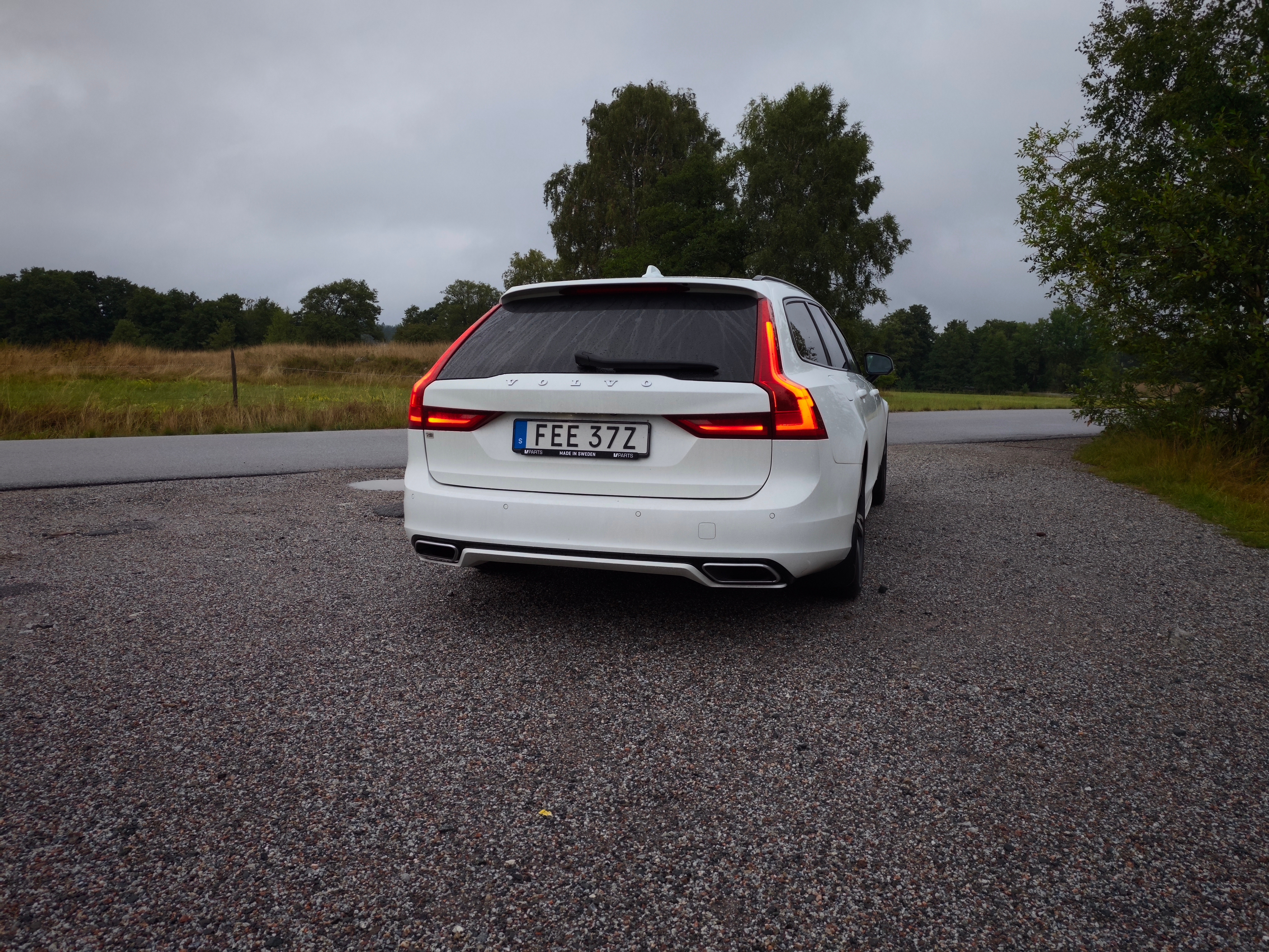 Volvo V90 D4 AWD Geartronic R-design 2020, kuva 5/10