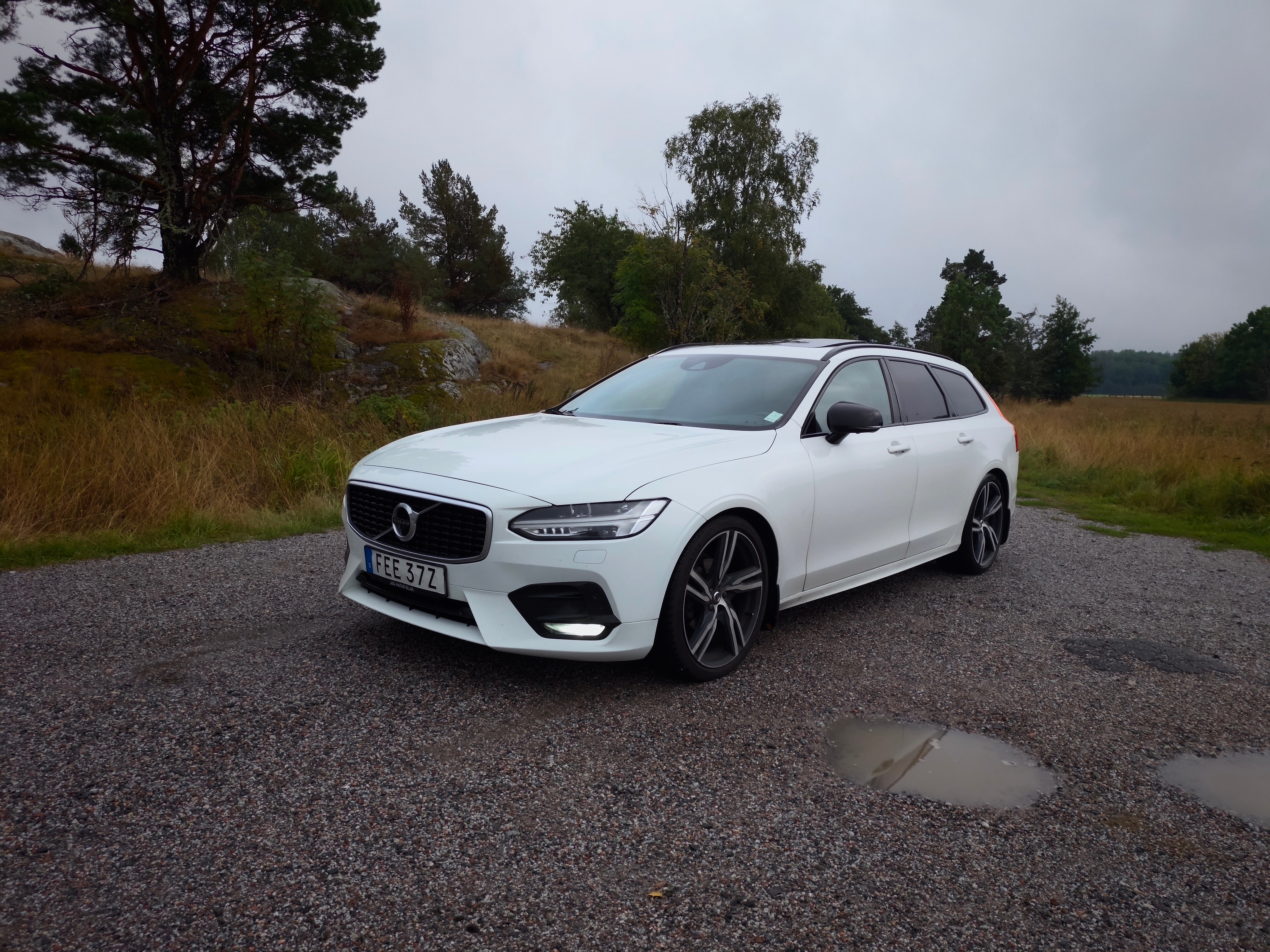 Volvo V90 D4 AWD Geartronic R-design 2020, kuva 3/10
