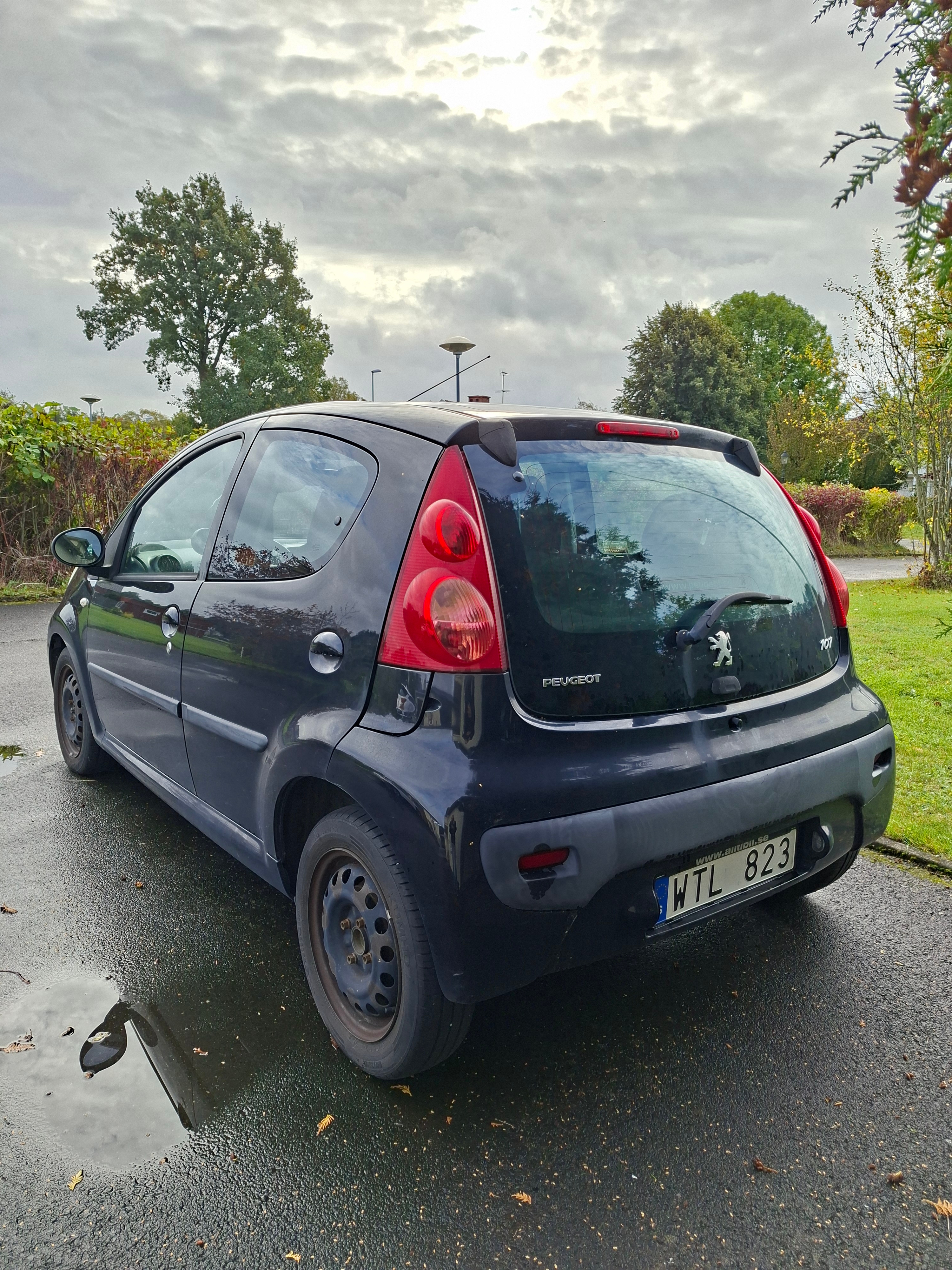 Peugeot 107 5-dörrar 1.0 Manuell 2011, bild 4/8