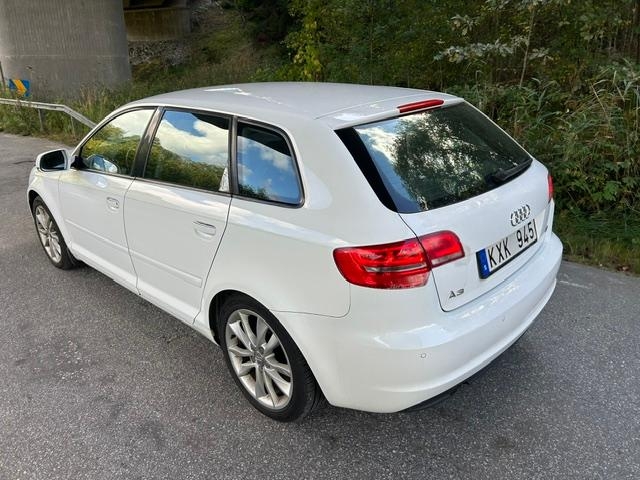 Audi A3 Sportback 2.0 TDI Manuell 2011, bild 2/10