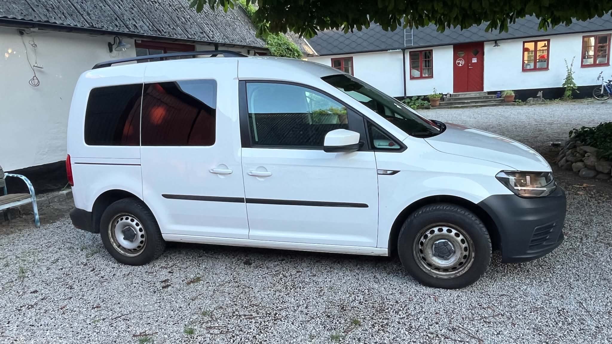 Volkswagen Caddy 2020, photo 4/9