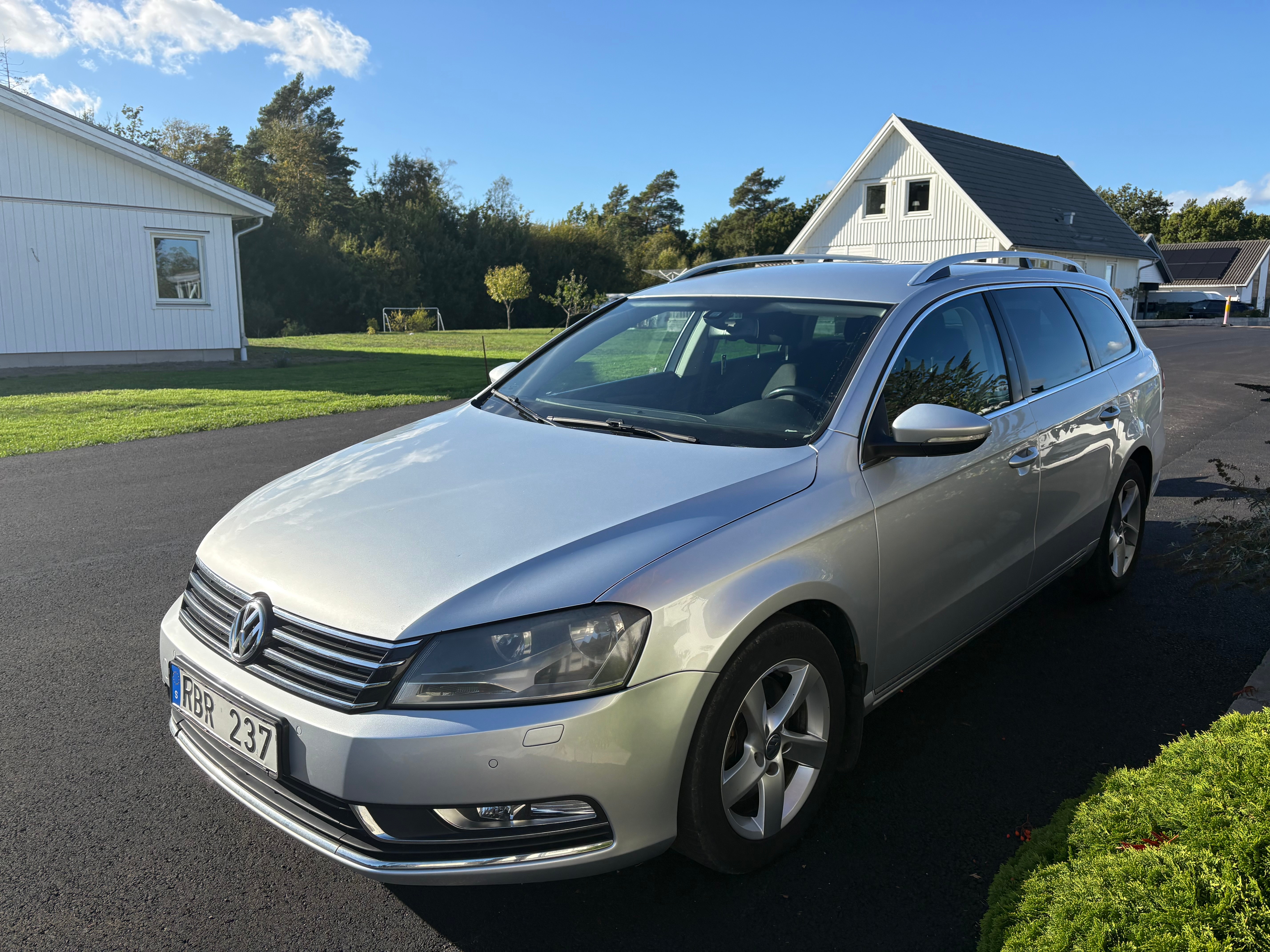 Volkswagen Passat 2013, bild 2/3