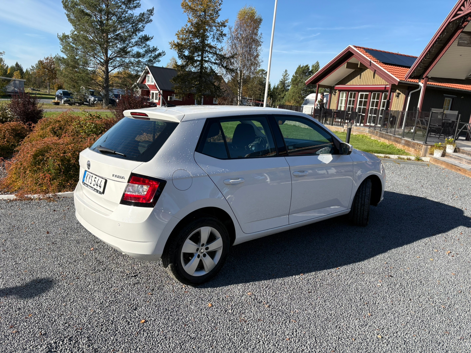 Skoda Fabia 1.0 TSI DSG Sekventiell 2018, bild 2/5