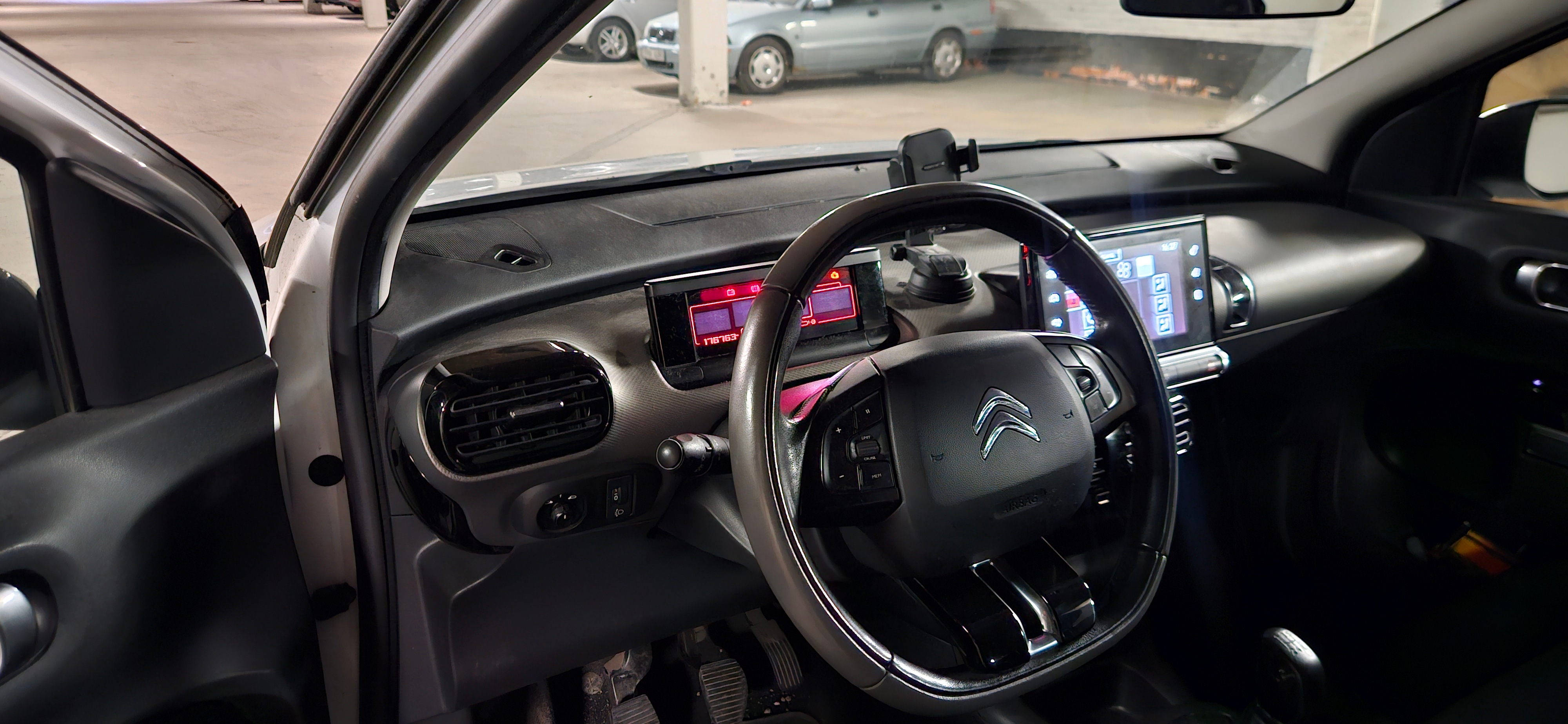 Citroen C4 Cactus 1.2 PureTech Manuell 2015, bild 7/9