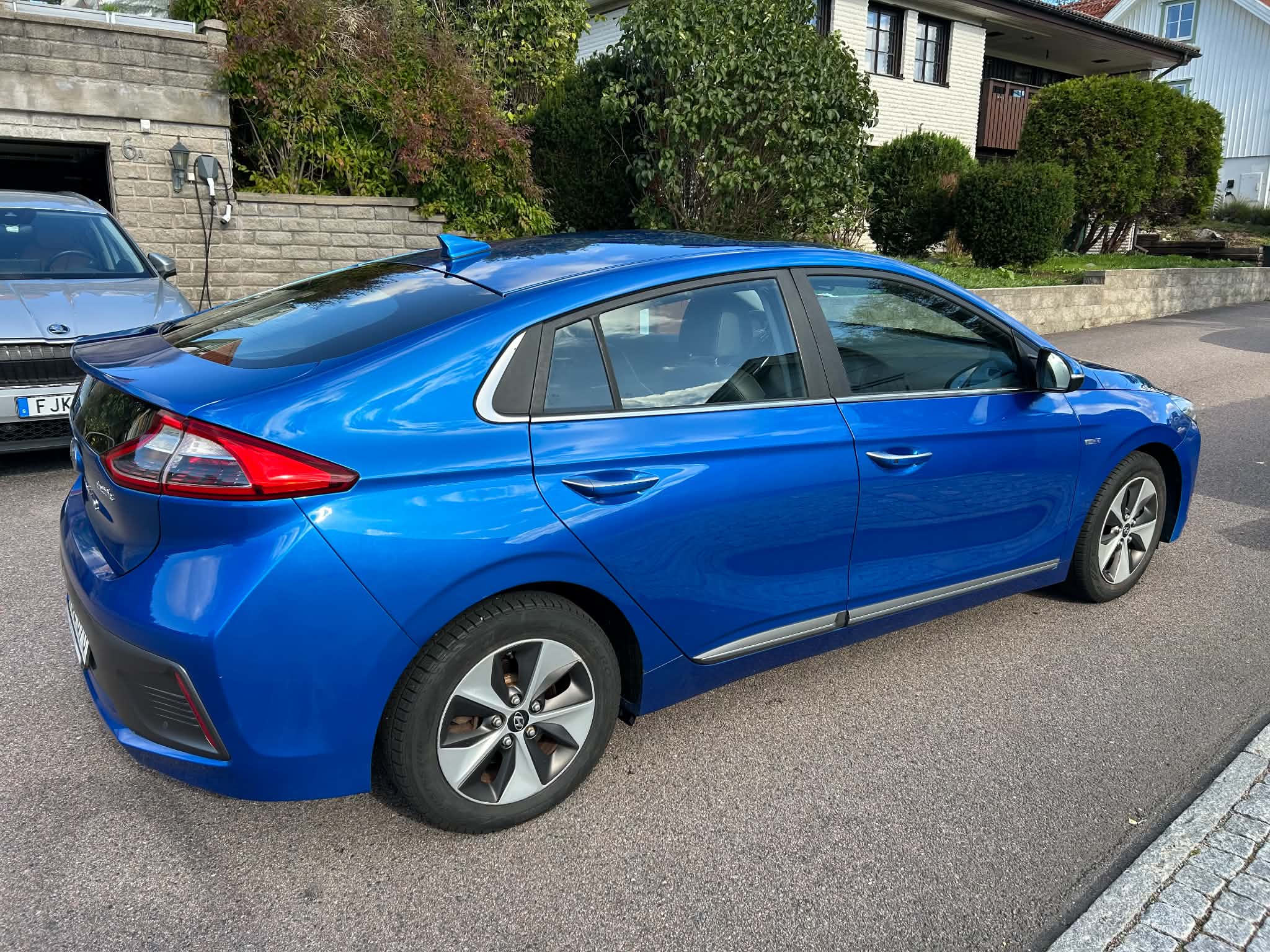 Hyundai Ioniq Electric 28 kWh 2017, photo 2/10