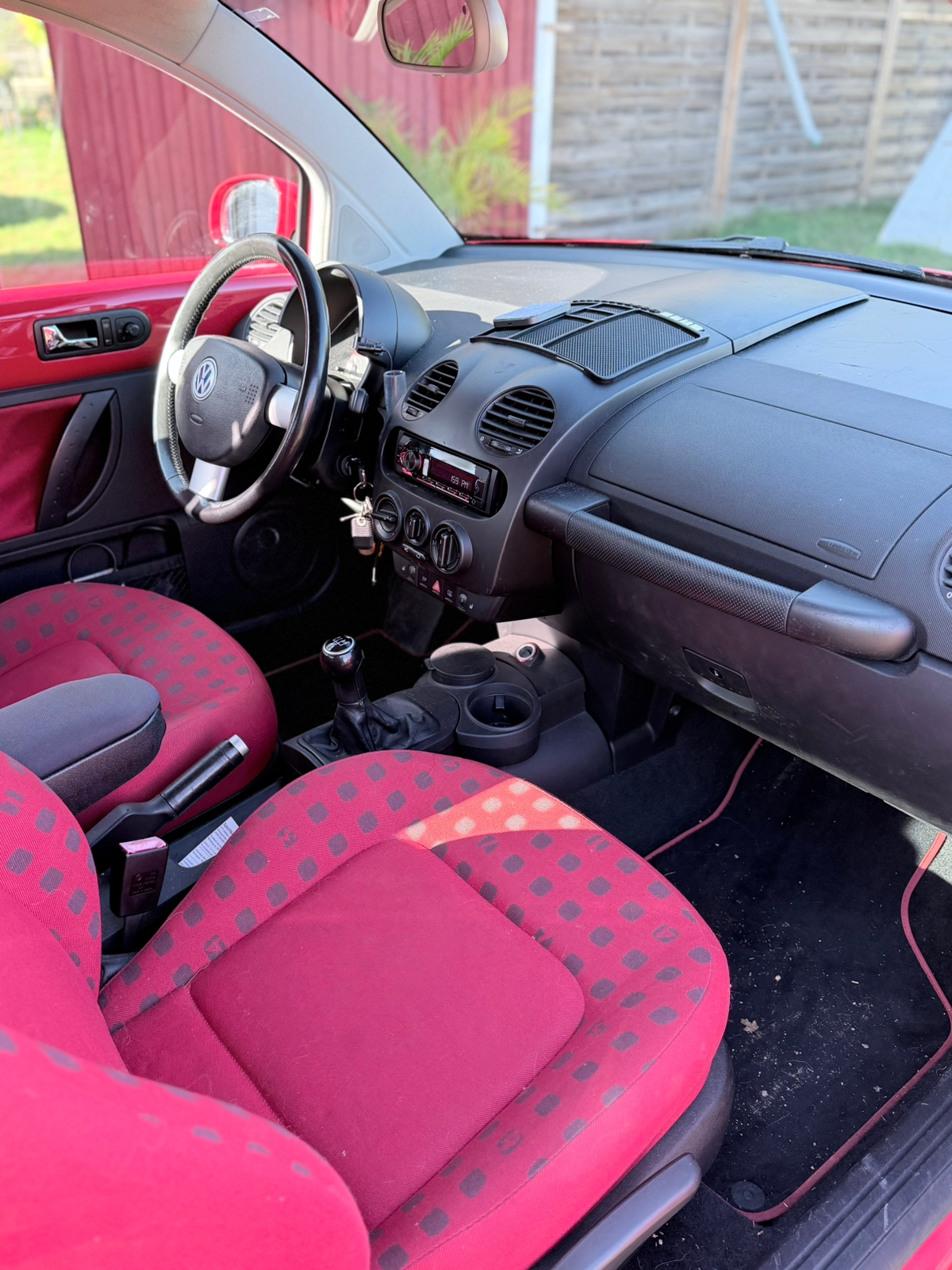 Volkswagen New Beetle 1.8 T Manuell 2003, photo 6/7