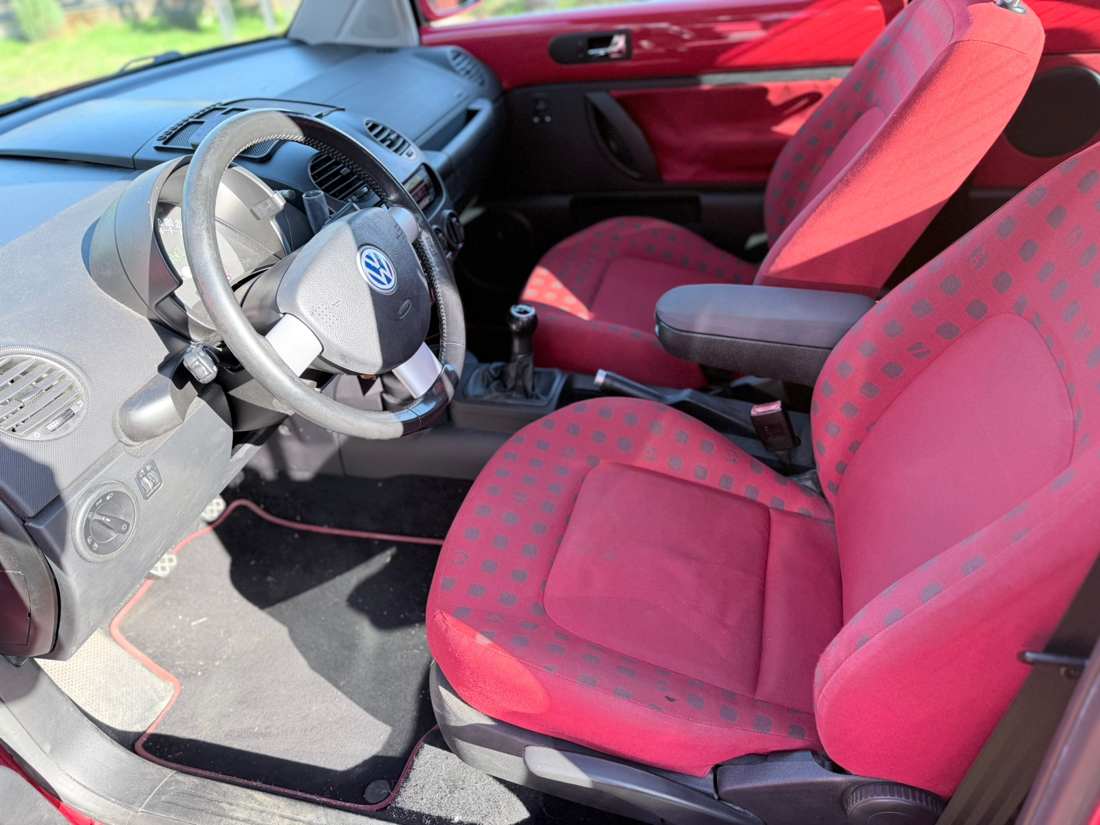 Volkswagen New Beetle 1.8 T Manuell 2003, photo 5/7