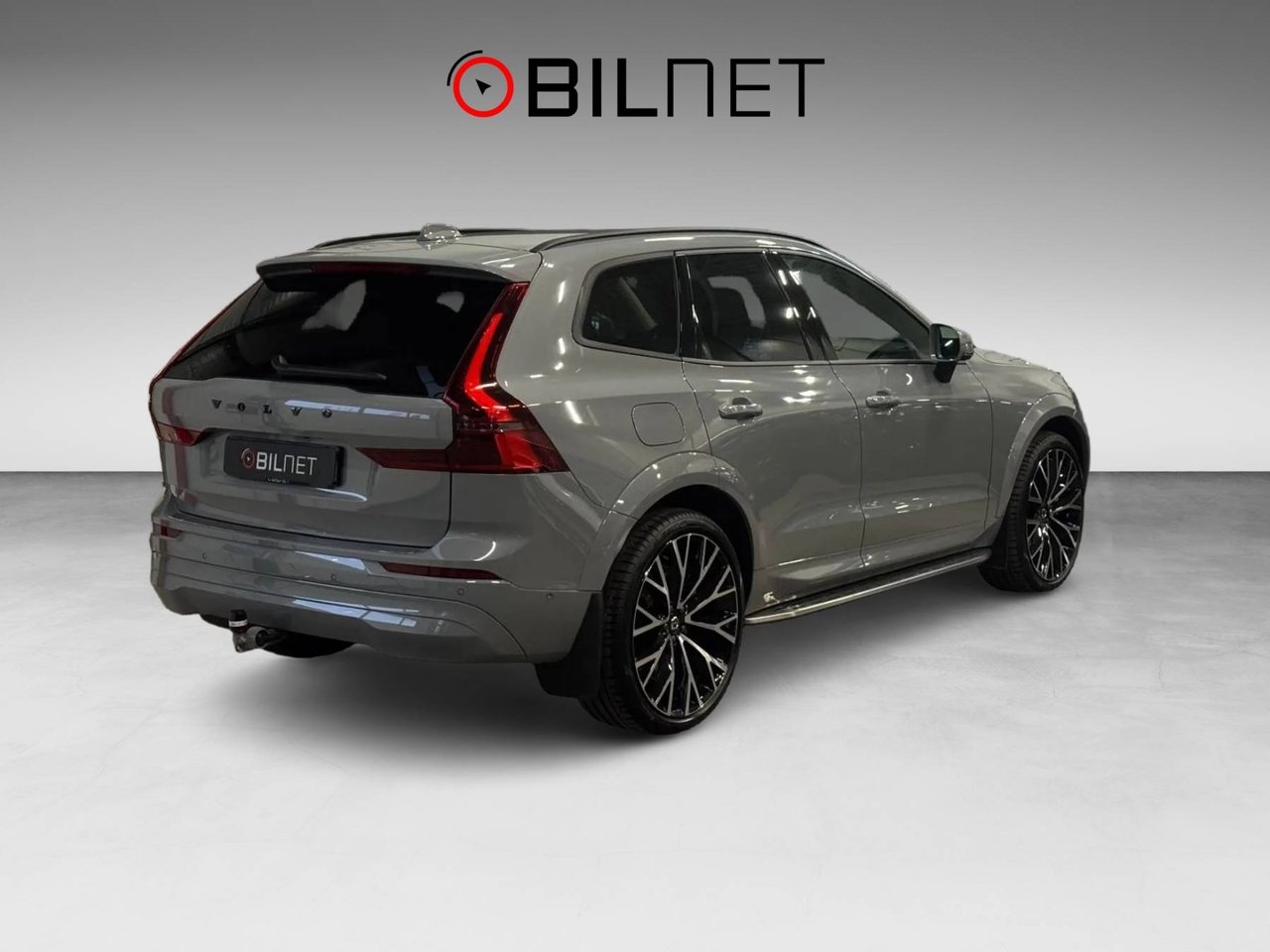 Volvo XC60 Recharge T6 AWD 2026, photo 2/10