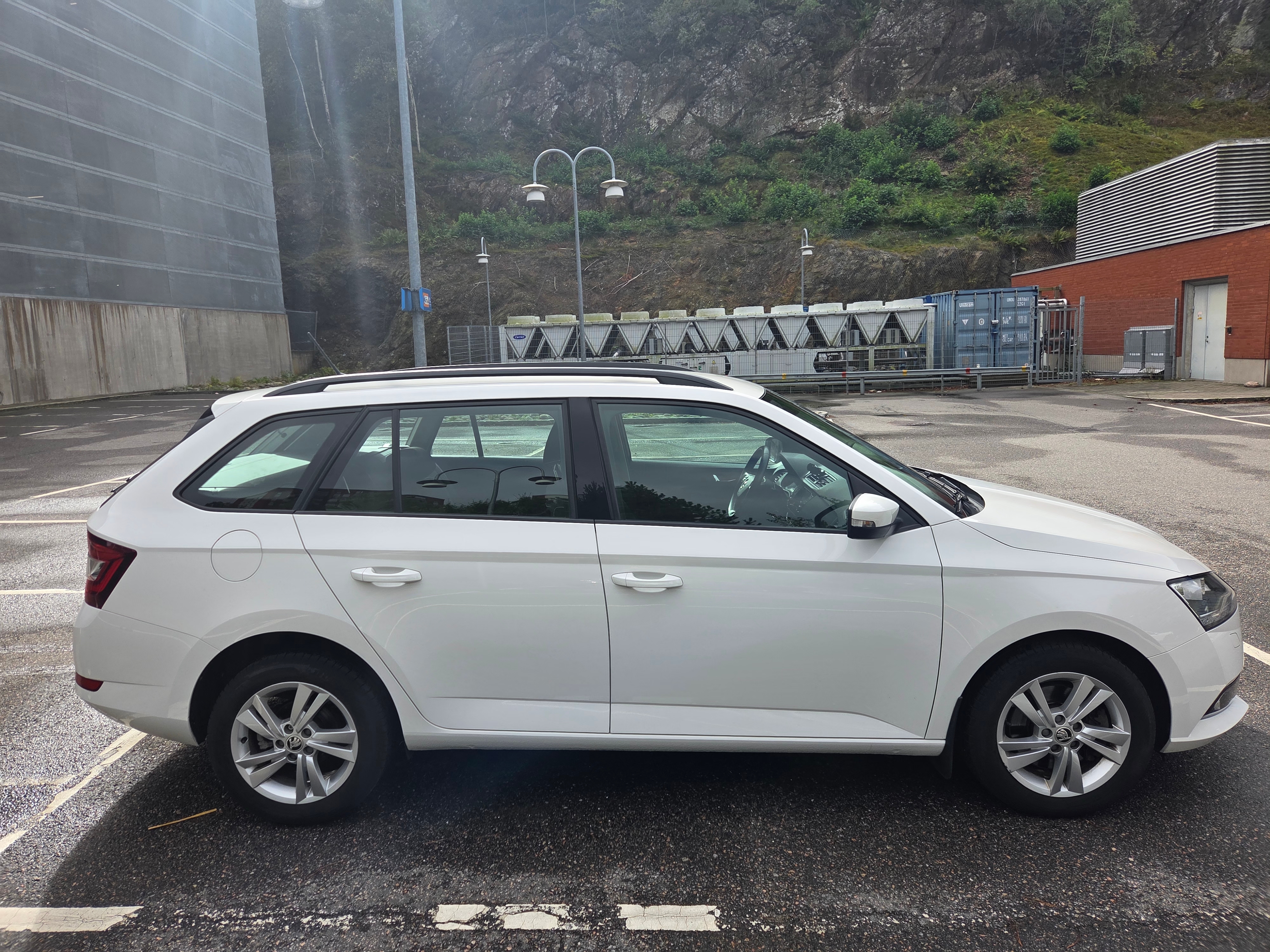 Skoda Fabia 2021, bild 2/7