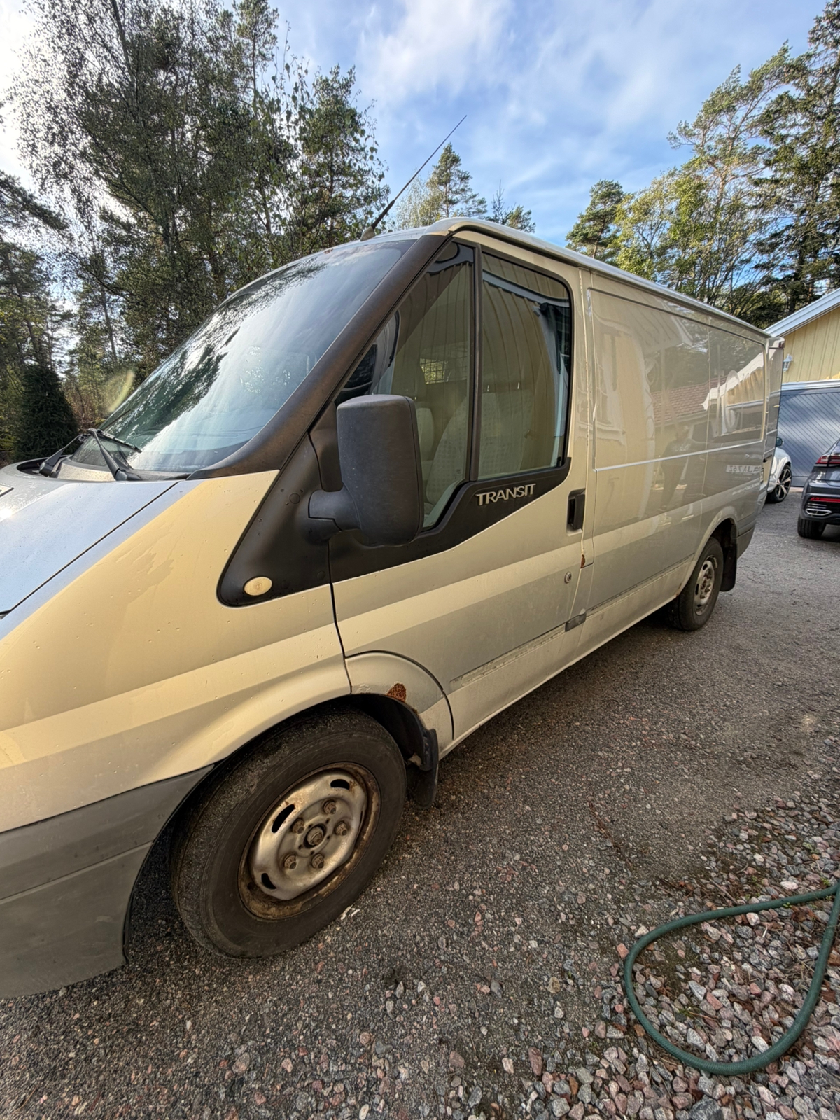 Ford Transit T260 2.2 TDCi Manuell 2010, kuva 6/7