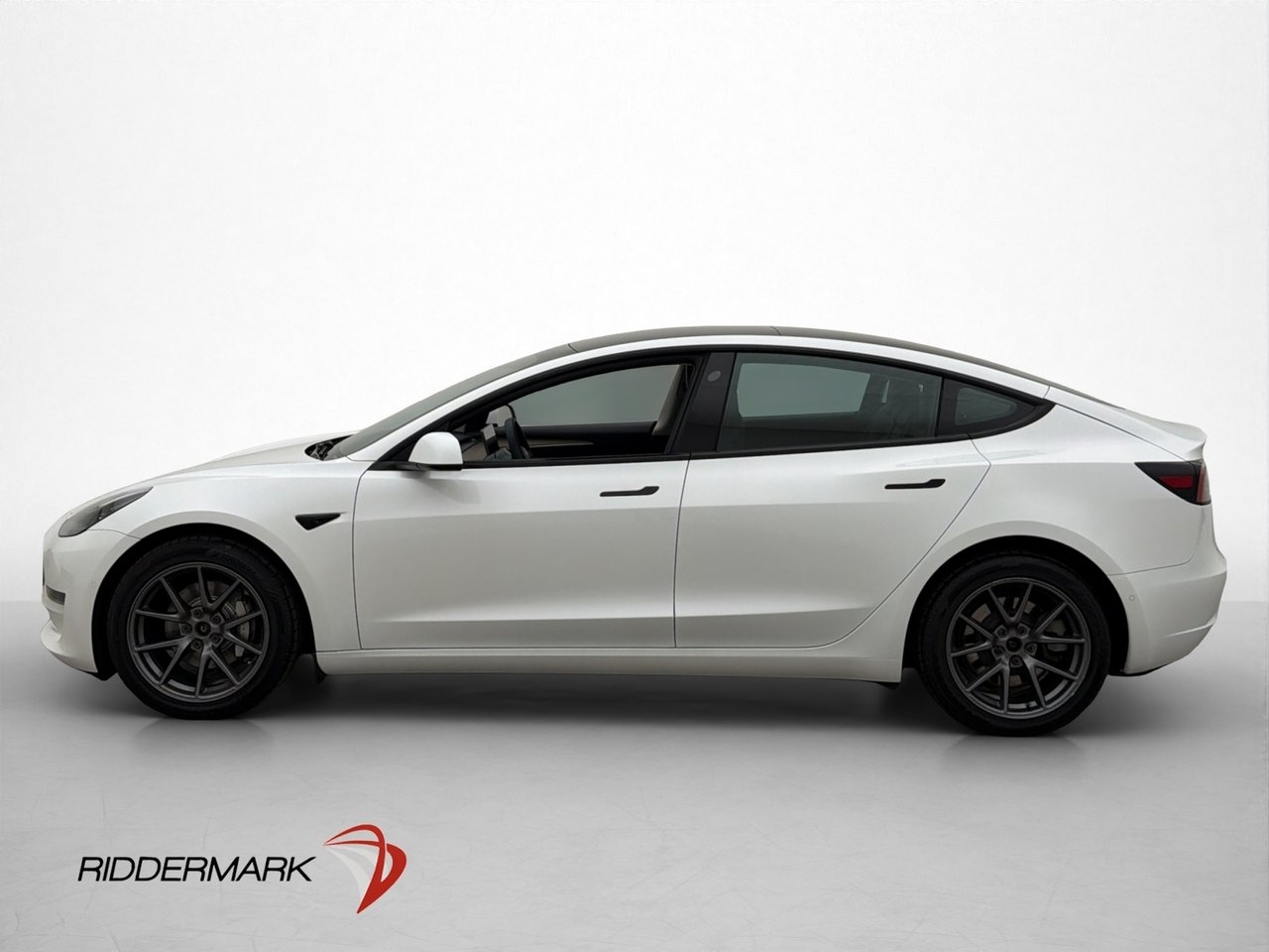 Tesla Model 3 2022, kuva 5/10