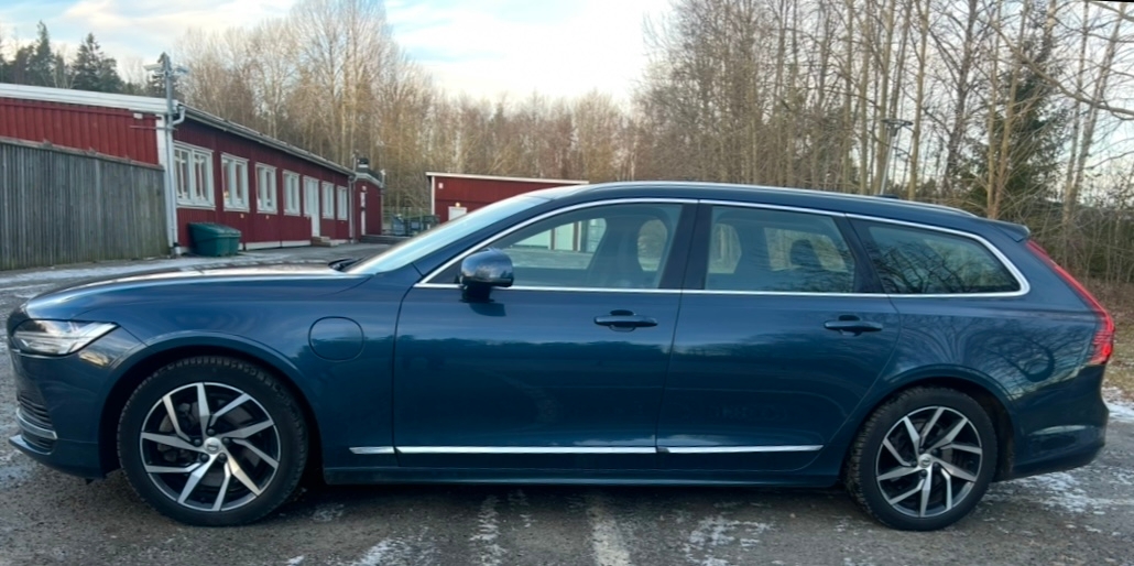 Volvo V90 Recharge T6 AWD 350hk MOMS 2023, kuva 2/5