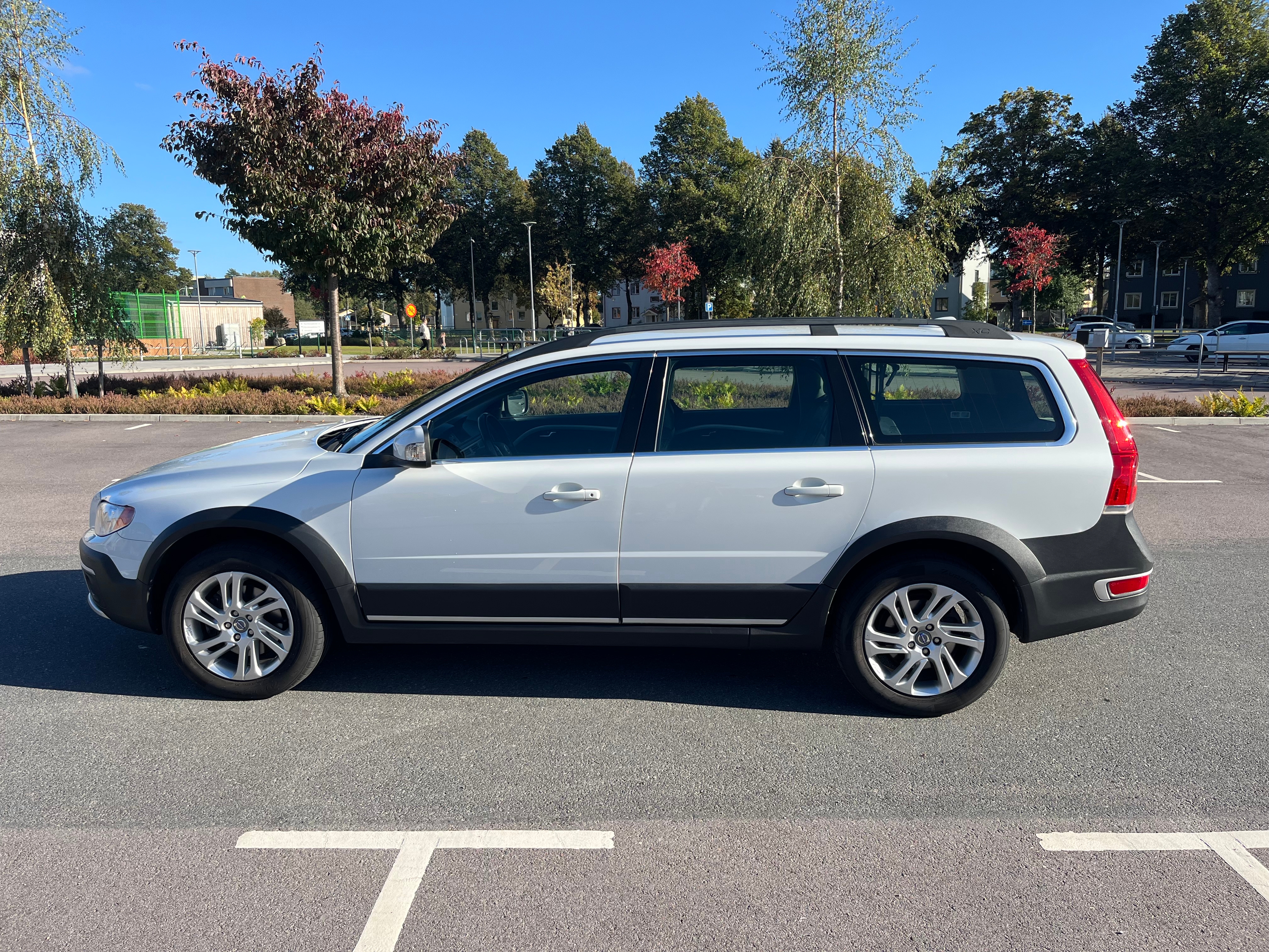 Volvo XC70 D4 AWD Geartronic 2014, photo 2/10