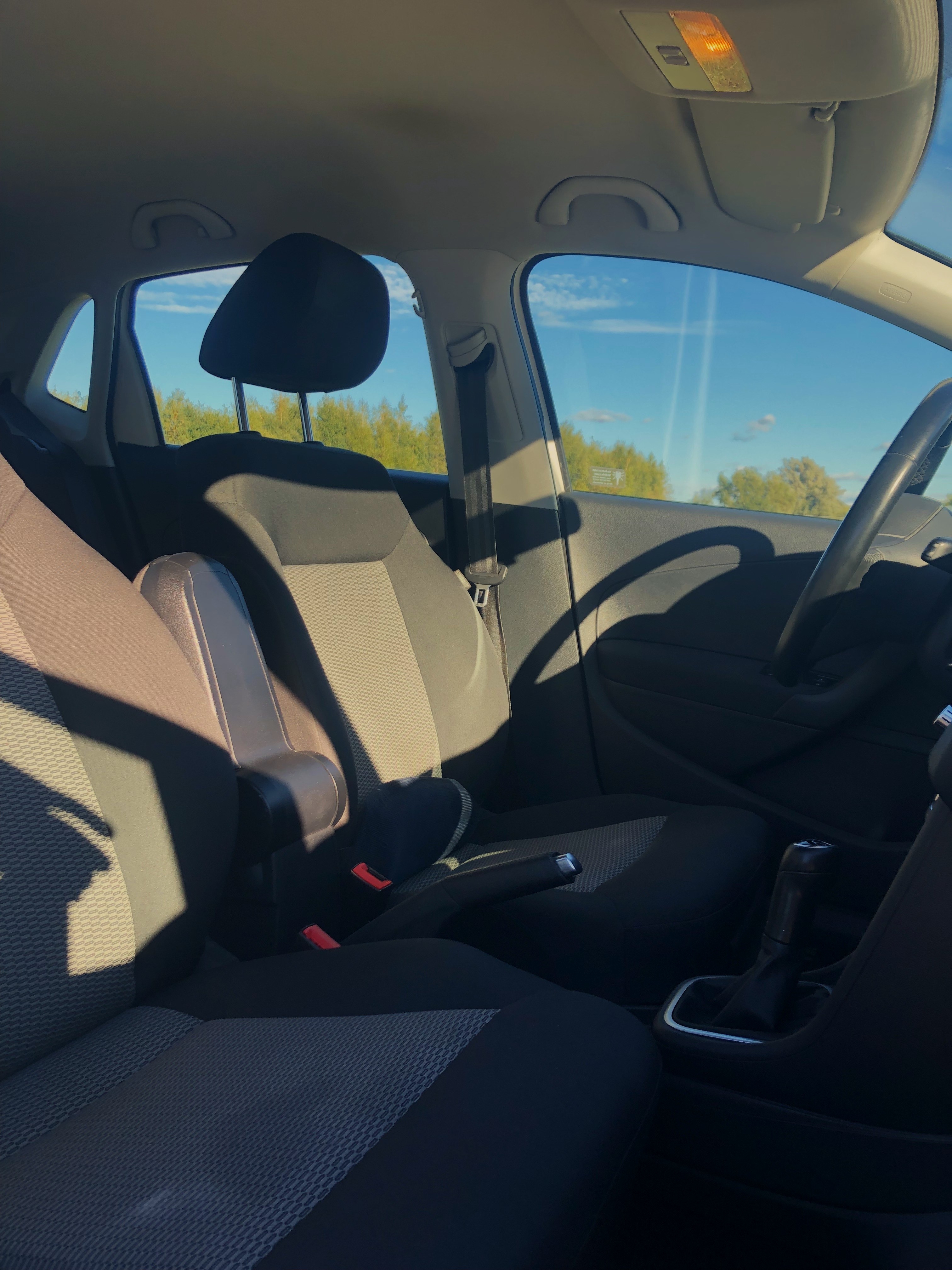 Volkswagen Polo 2012, bild 7/8