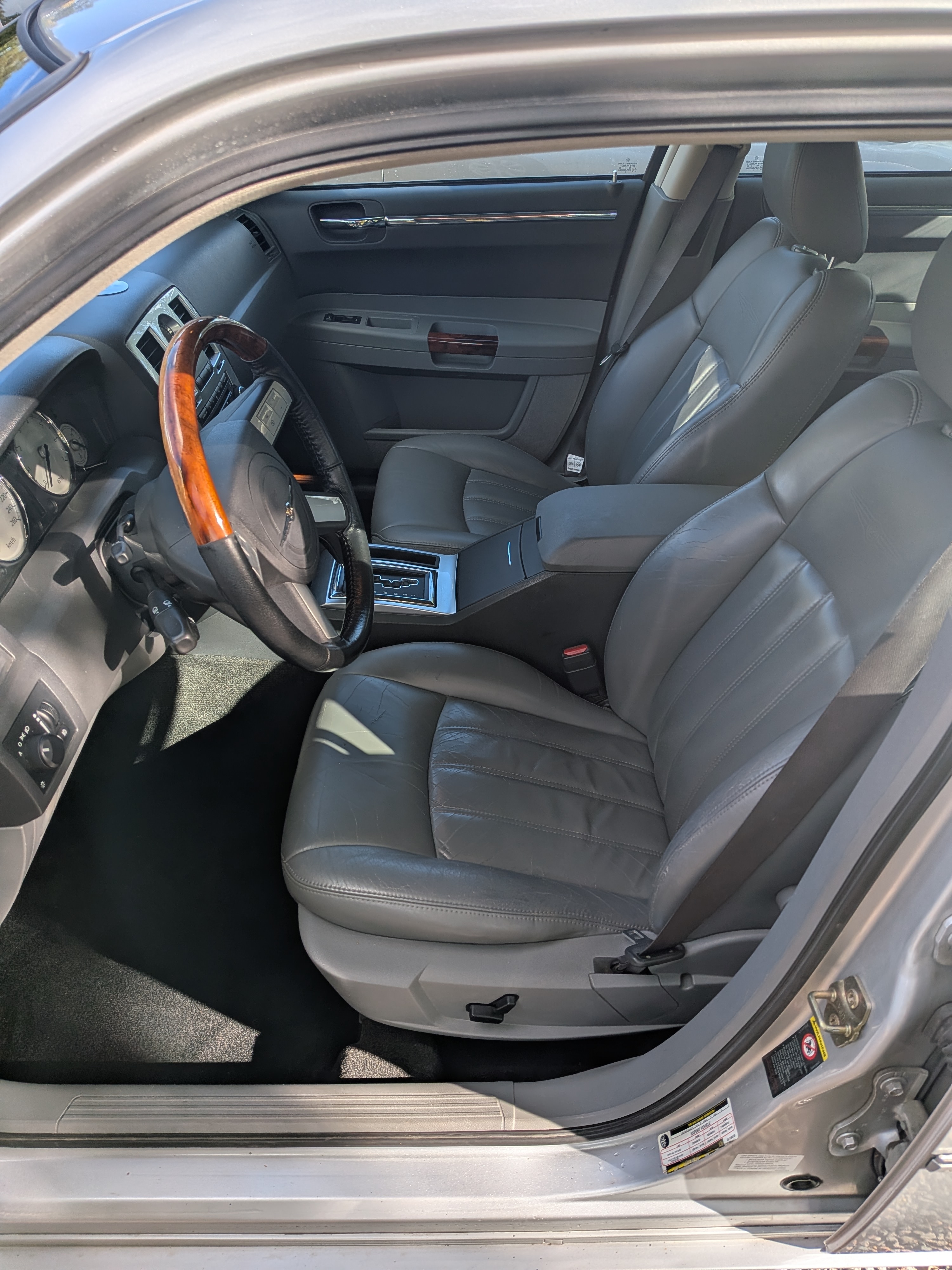 Chrysler 300C 3.5 V6 Automatisk 2005, kuva 6/10