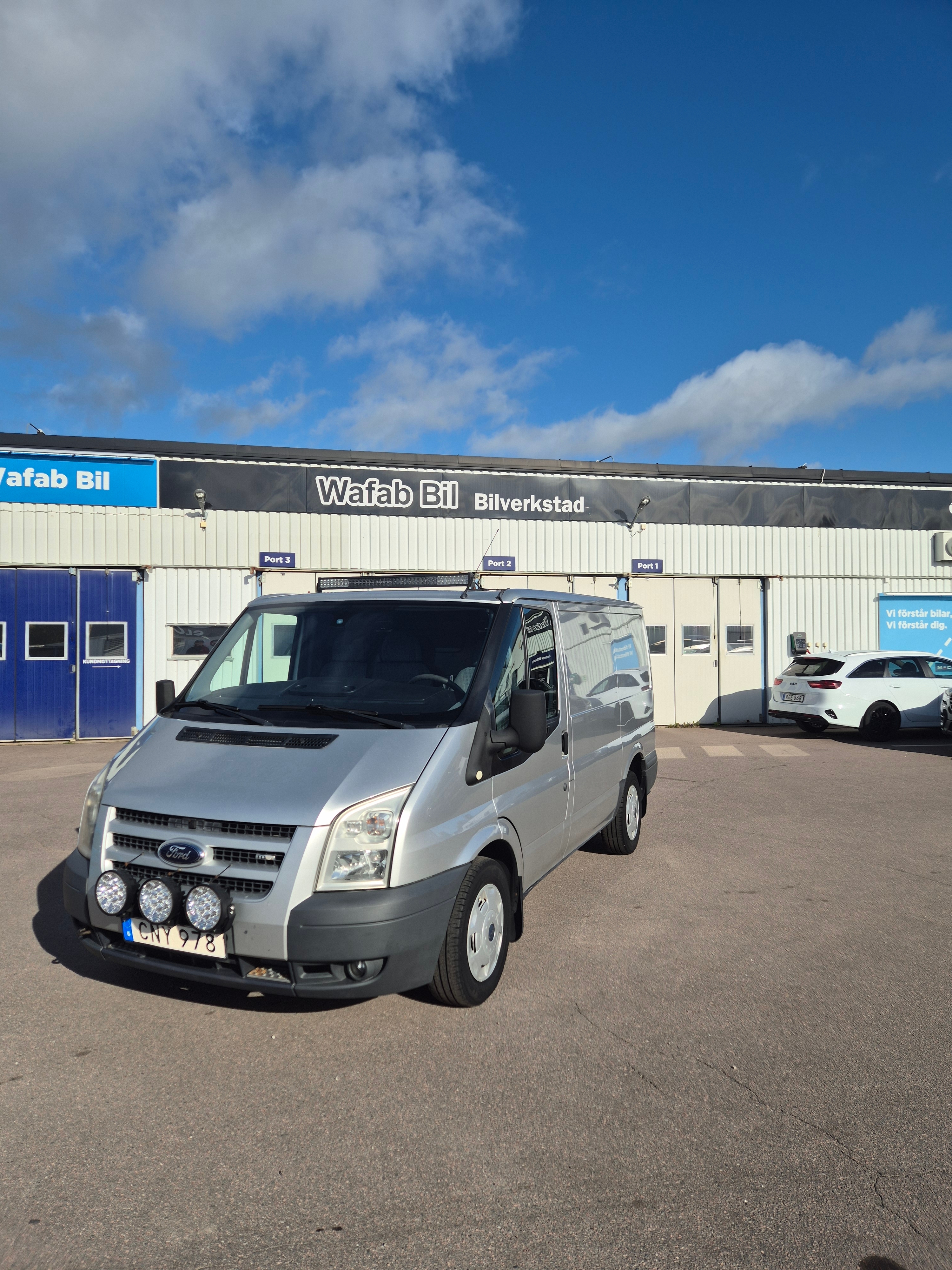 Ford Transit T260 2.2 TDCi Manuell 2008, kuva 3/7