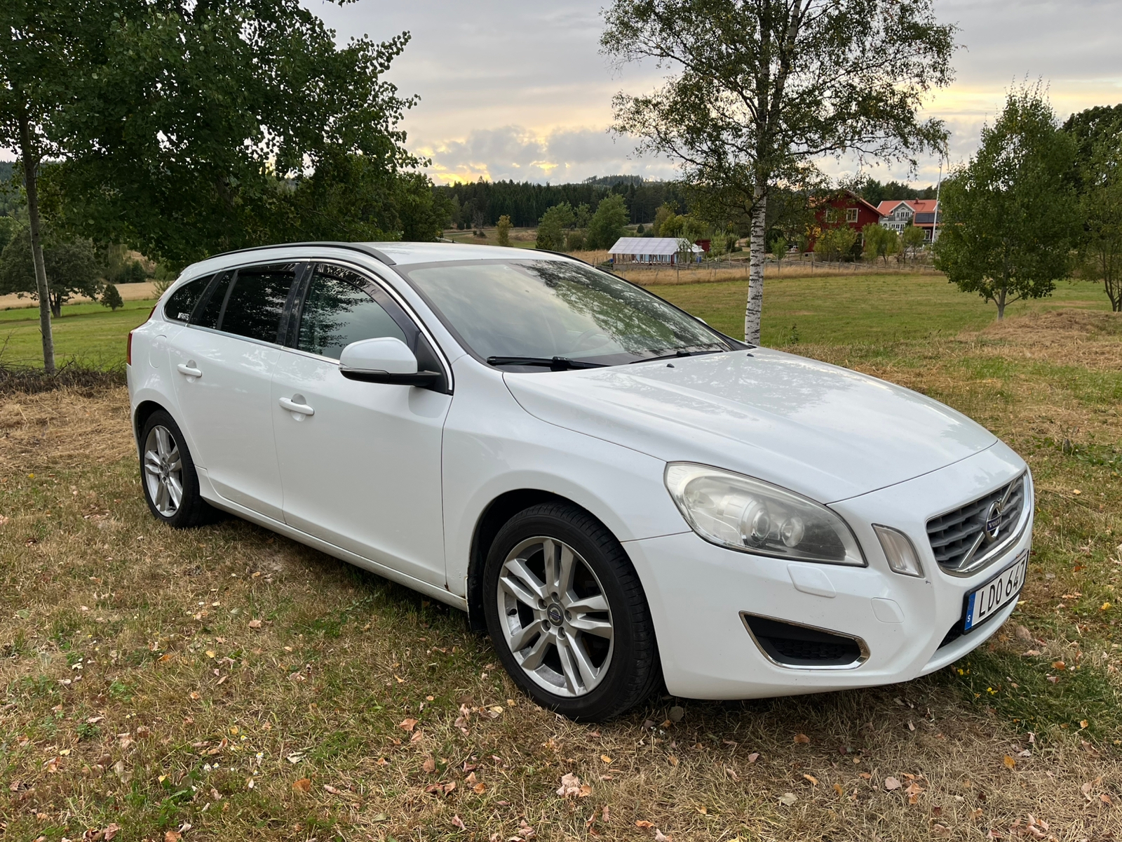 Volvo V60 D3 Geartronic 2011, bild 2/6