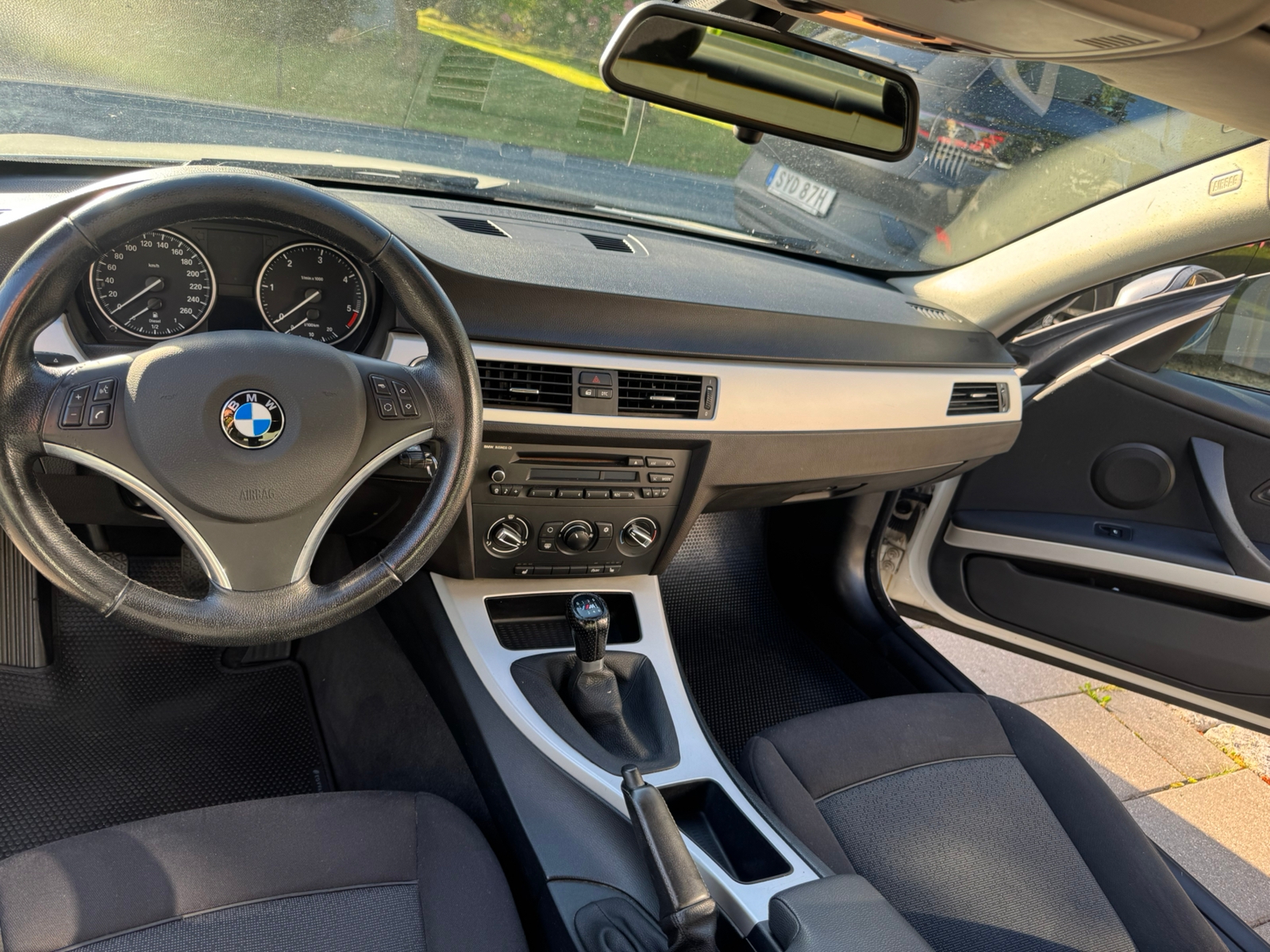 BMW 320 d Coupé Manuell 2010, bild 7/10