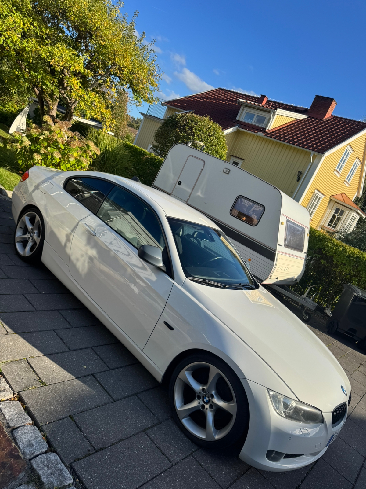 BMW 320 d Coupé Manuell 2010, bild 3/10