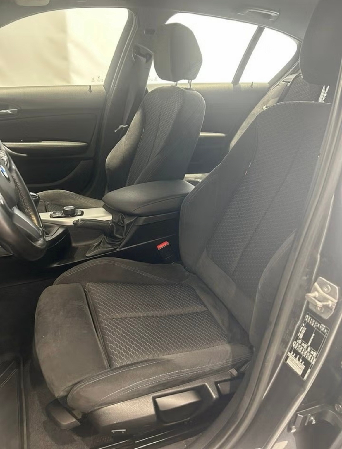 BMW 116 d 5-dörrars Manuell 2016, bild 7/8