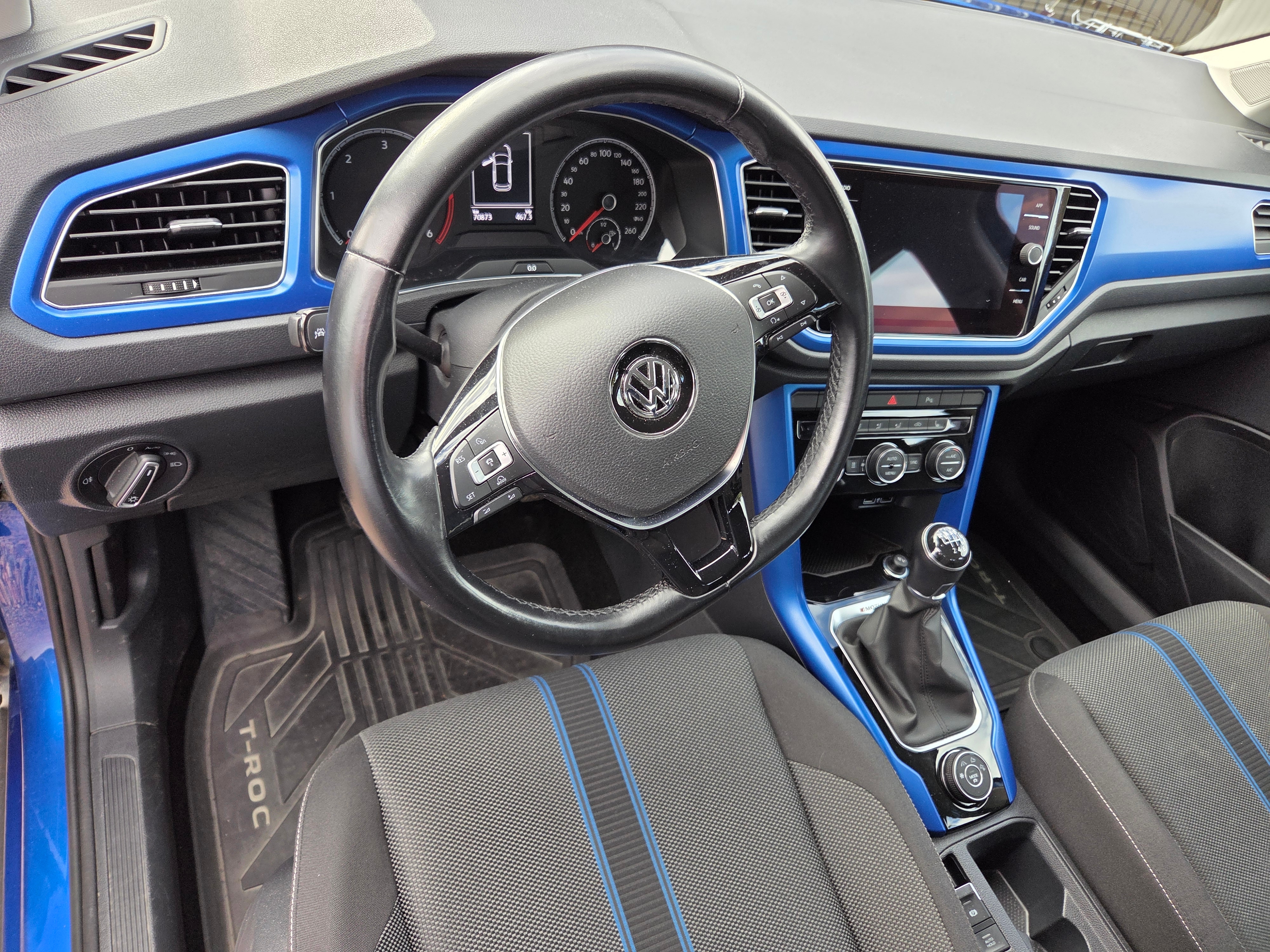 Volkswagen T-Roc 2018, bild 2/9