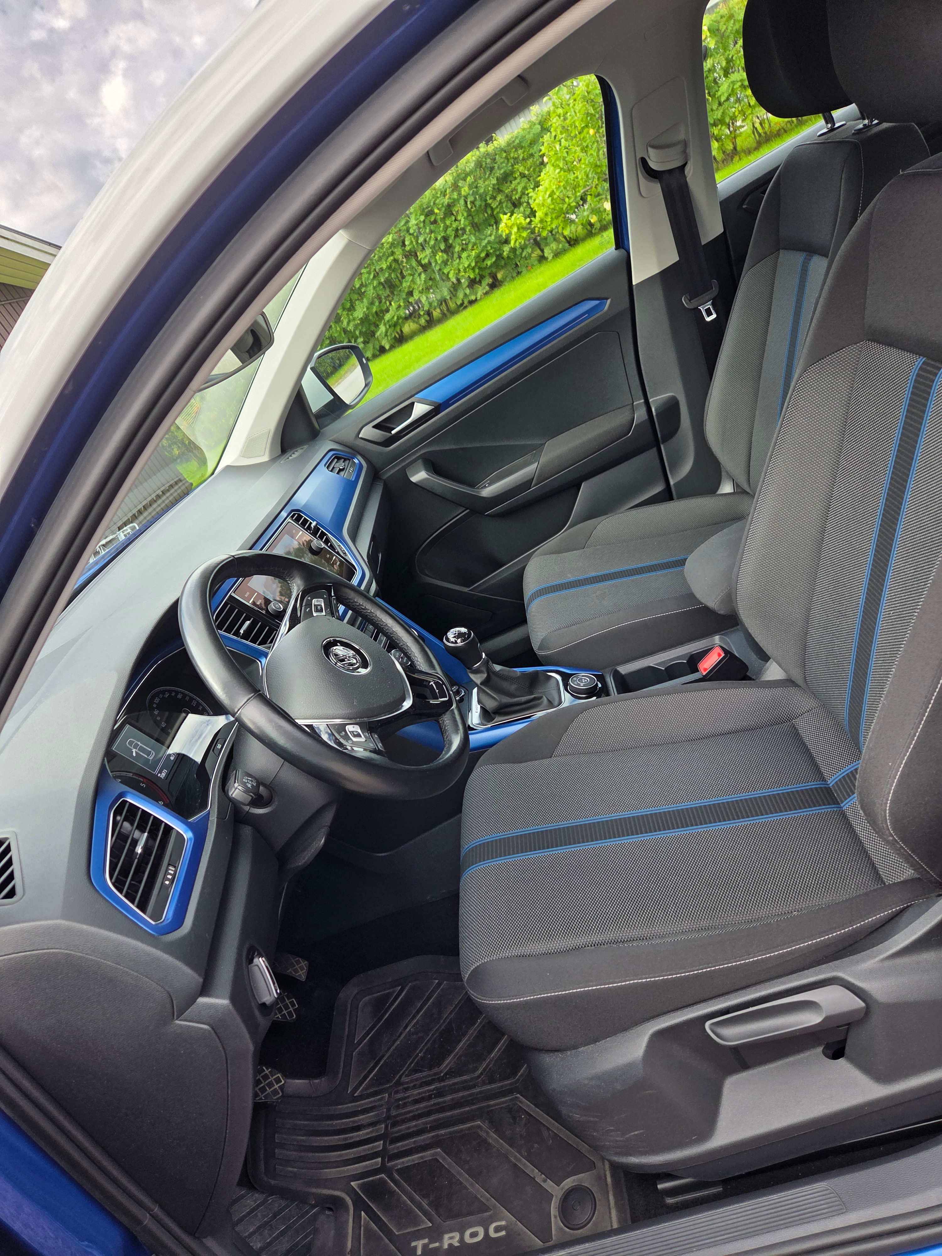 Volkswagen T-Roc 2018, bild 3/9