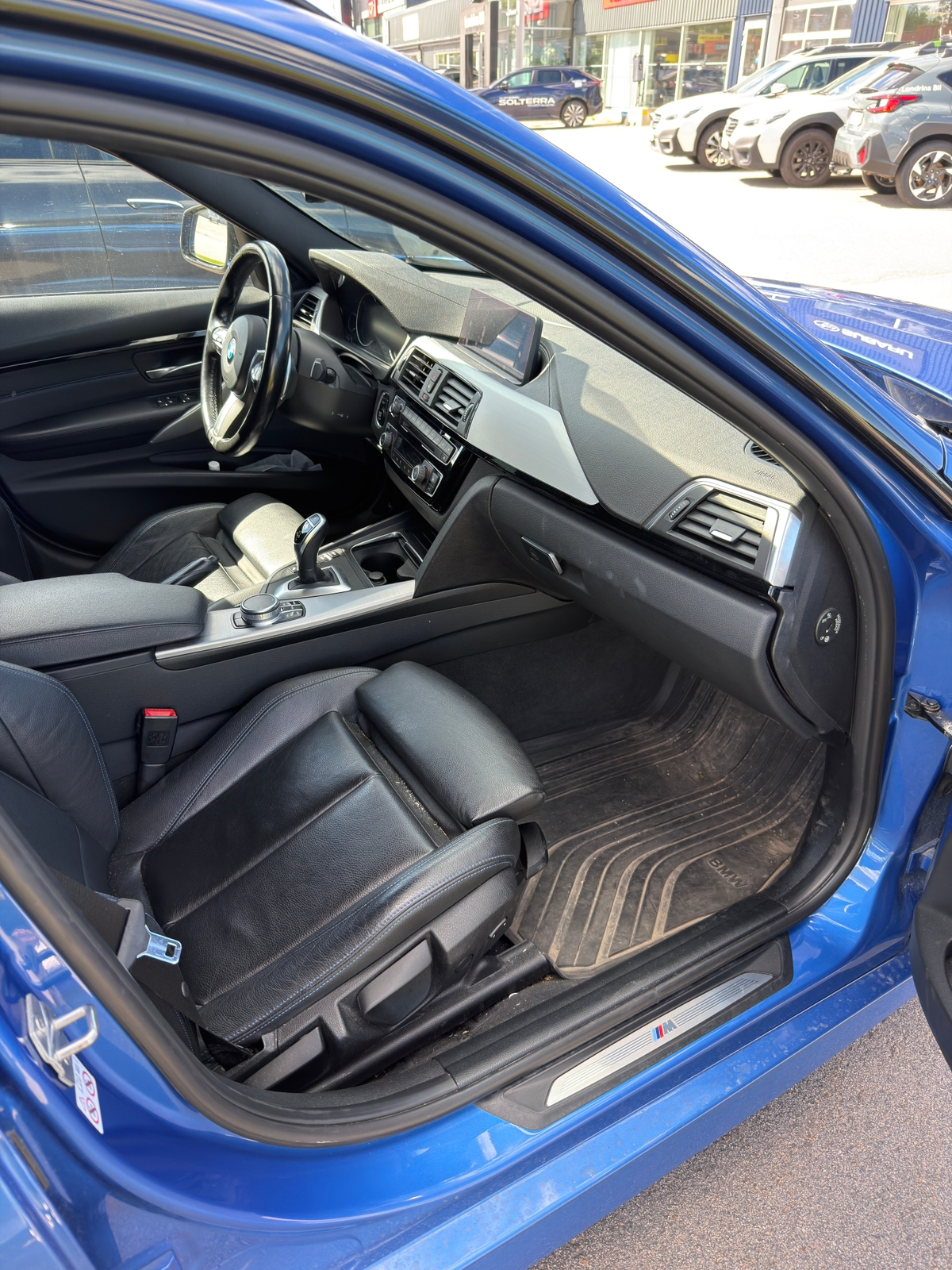 BMW 320 d xDrive Touring Steptronic 2019, bild 6/8