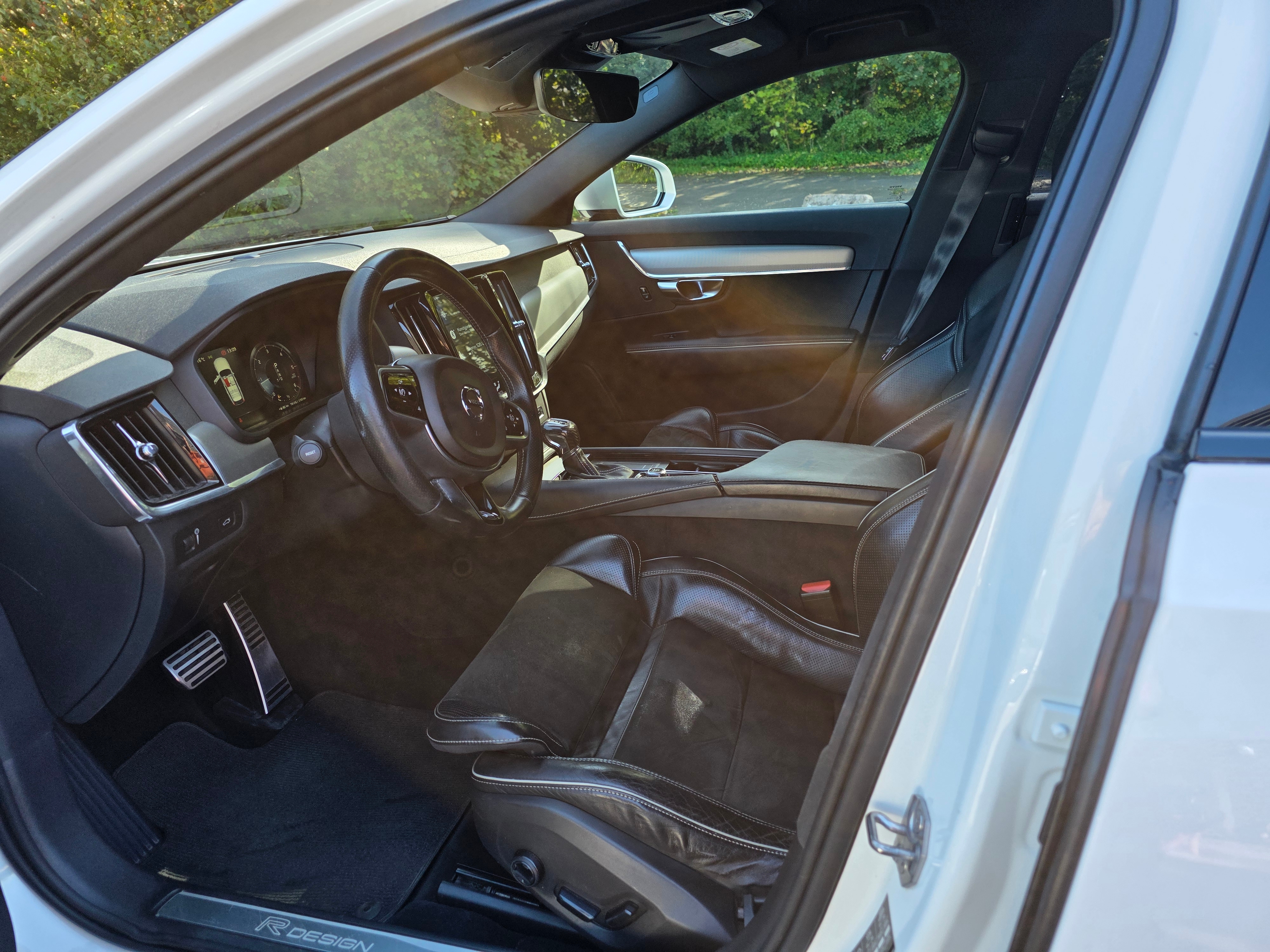 Volvo V90 D4 Geartronic R-design 2018, bild 4/7