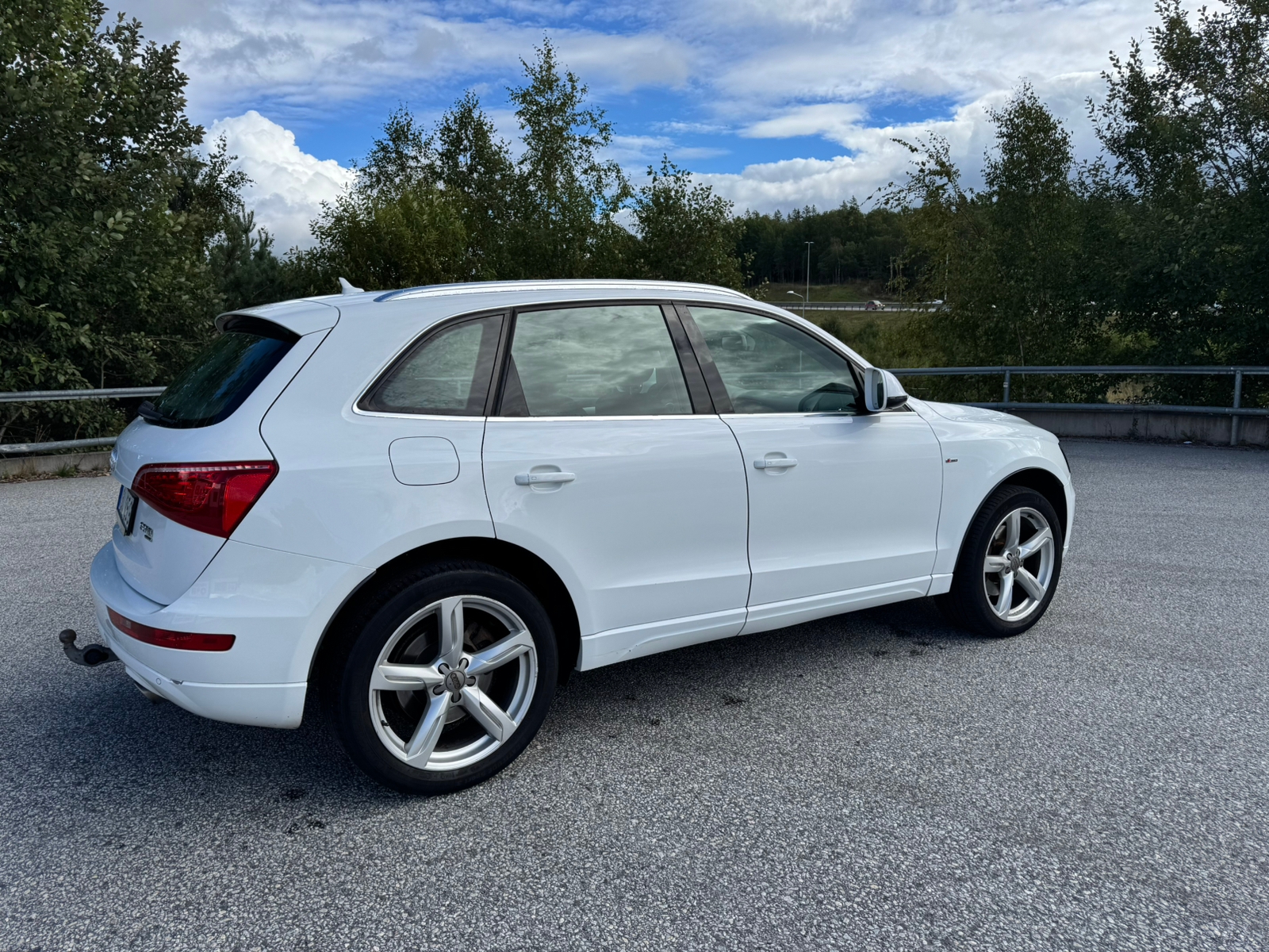 Audi Q5 2009, kuva 3/6