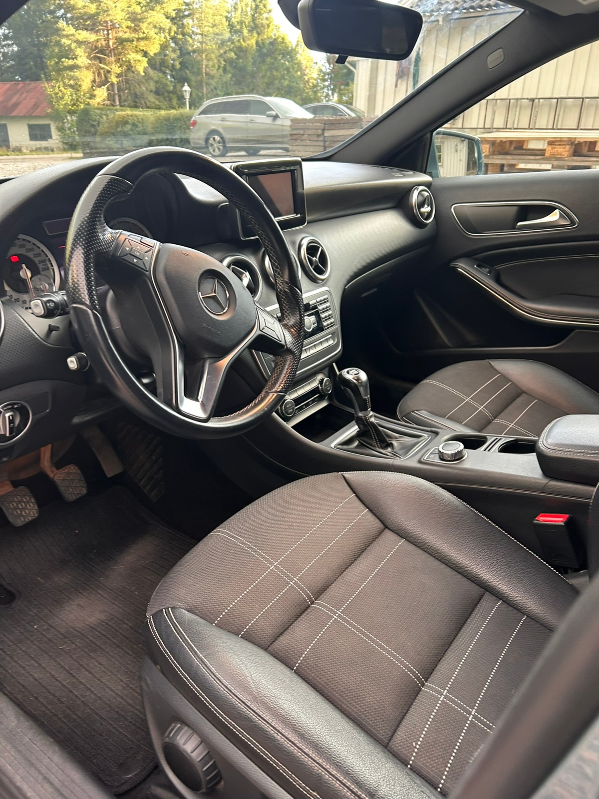 Mercedes-Benz A 180 Manuell 2014, bild 7/10