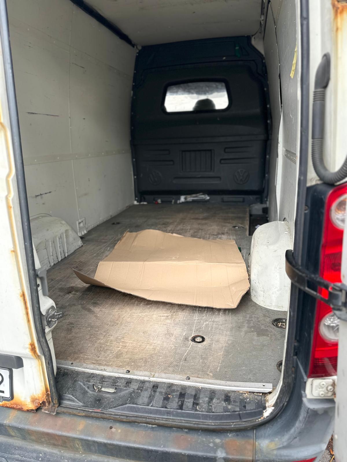 Volkswagen Crafter 35 2.5 TDI Manuell 2009, bild 7/8