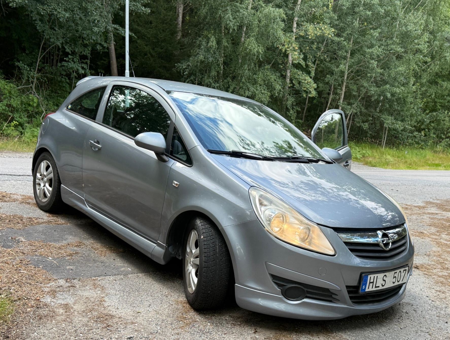 Opel Corsa 3-dörrar 1.3 CDTI Easytronic 2008, bild 2/10