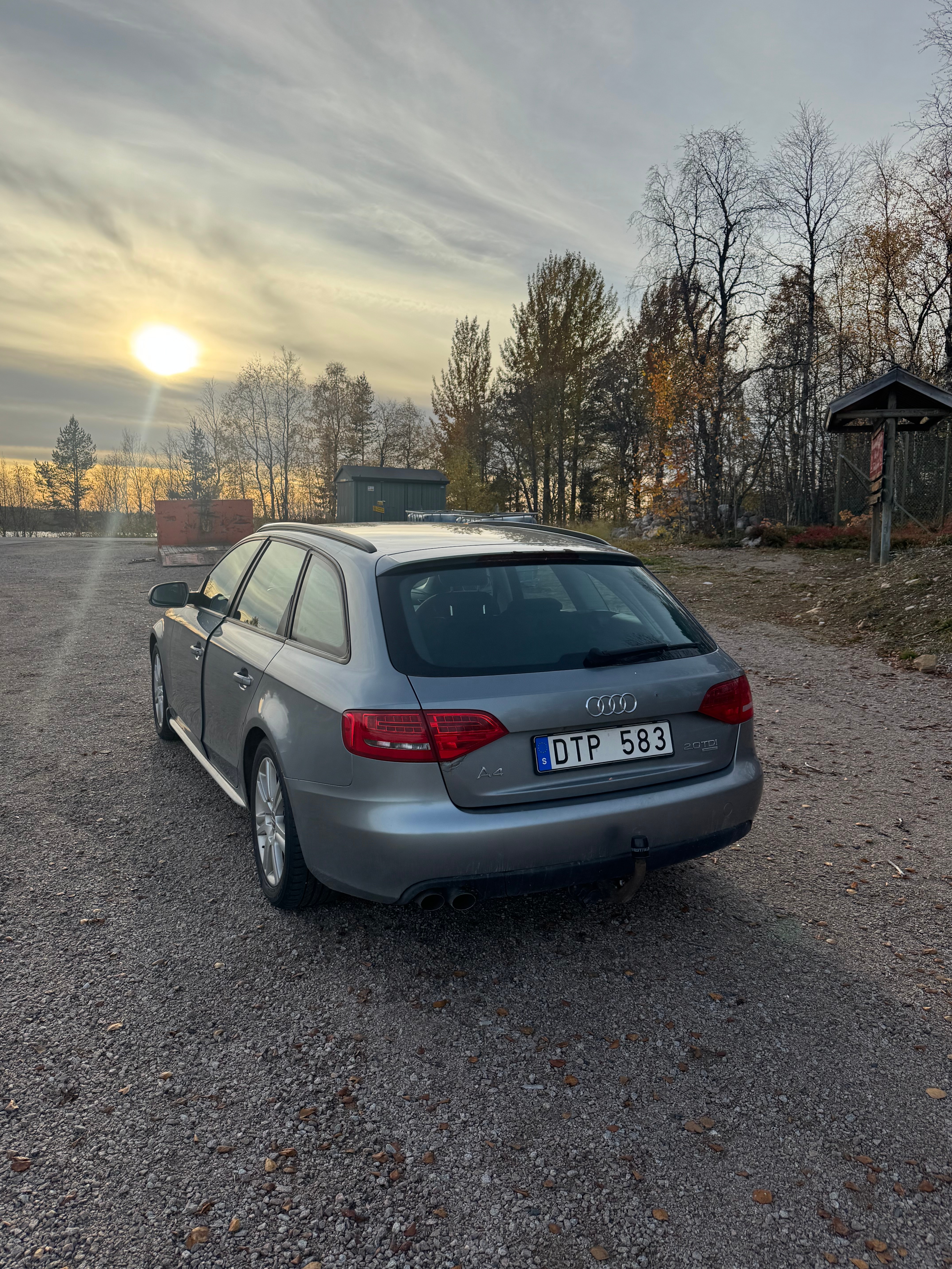 Audi A4 2010, bild 4/6