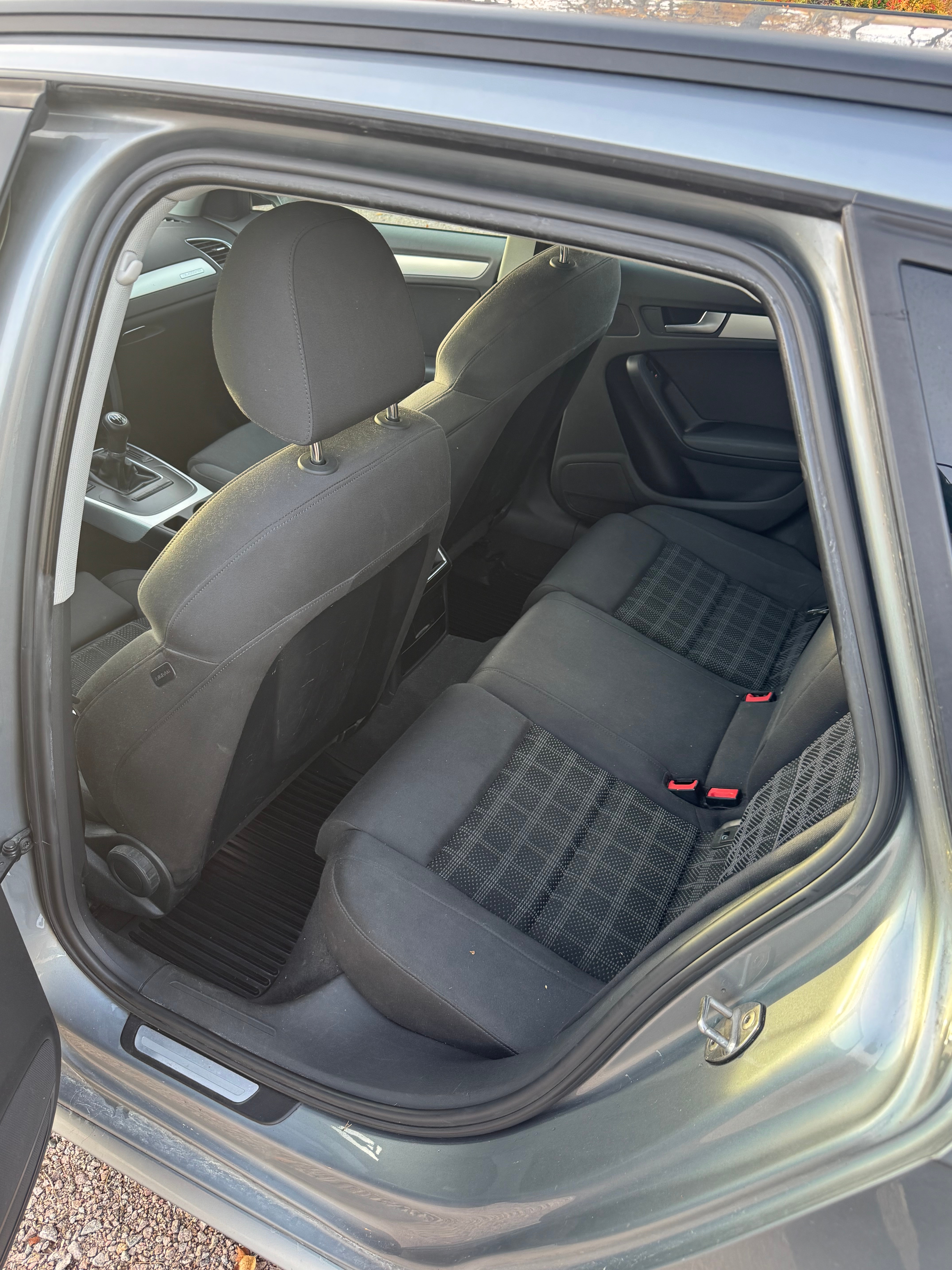 Audi A4 2010, bild 6/6
