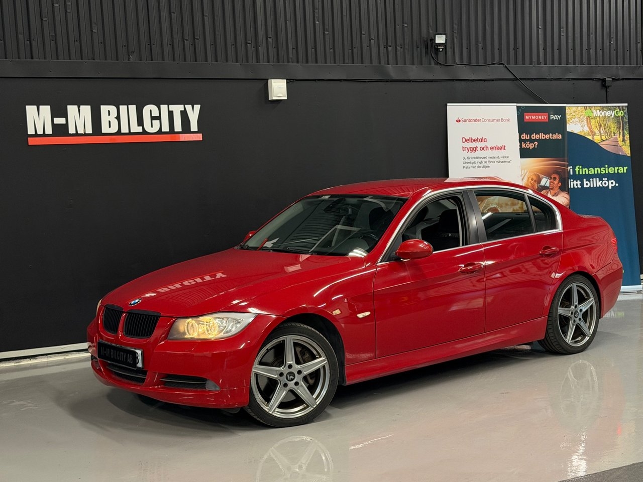 BMW 330