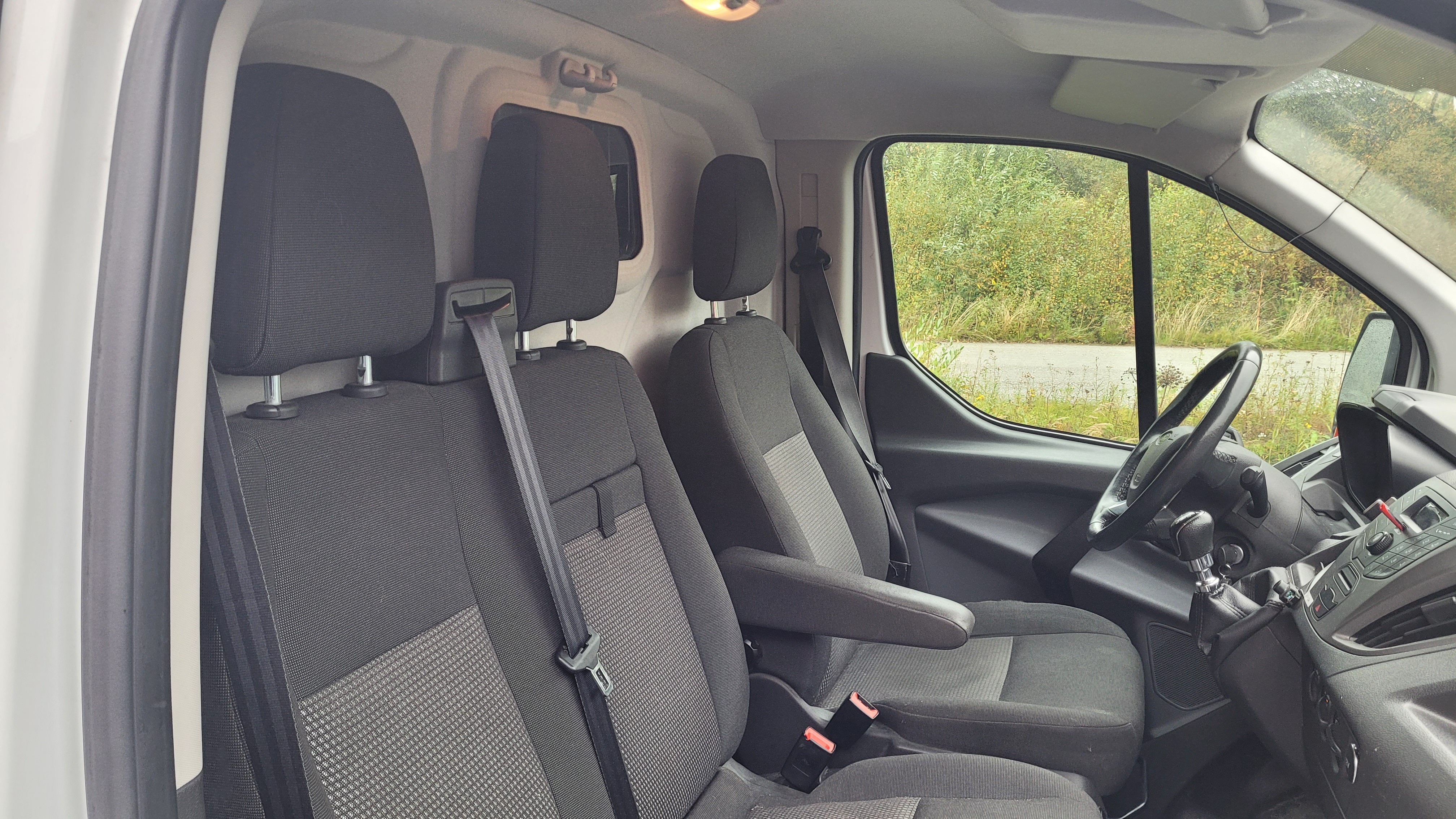 Ford Transit Custom 270 2.2 TDCi Manuell 2014, kuva 7/9