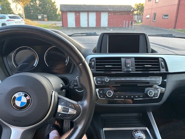 BMW 118 i 5-dörrars Manuell 2018, kuva 6/7