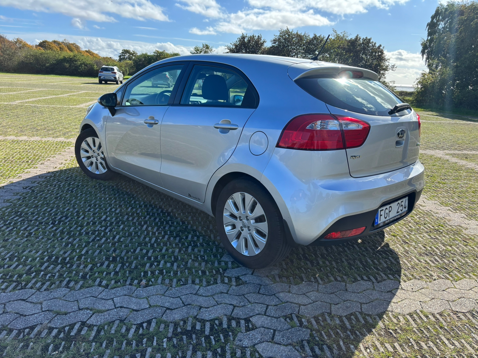Kia Rio 5-dörrar 1.2 CVVT Manuell 2013, bild 3/10
