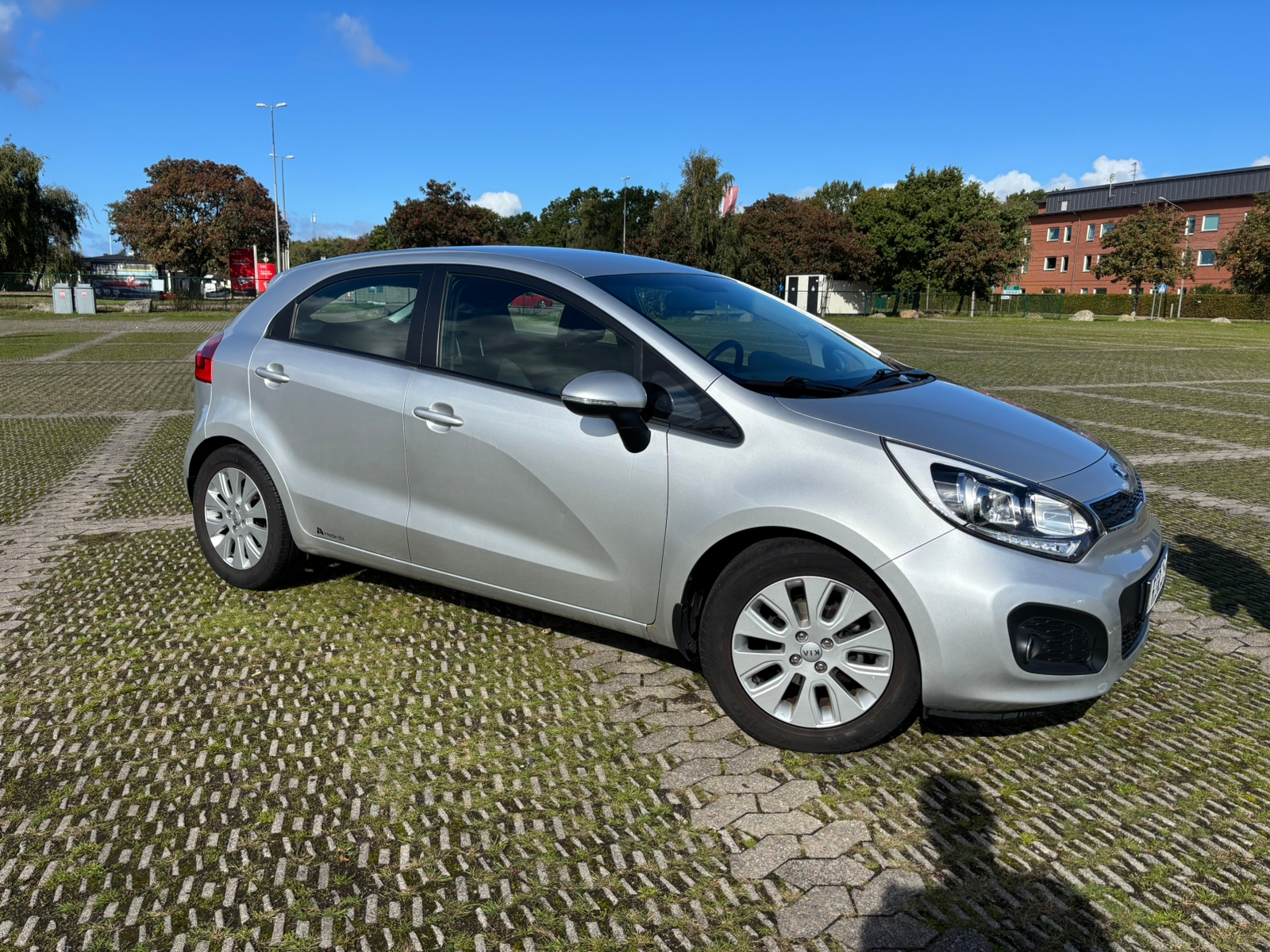 Kia Rio 5-dörrar 1.2 CVVT Manuell 2013, bild 4/10