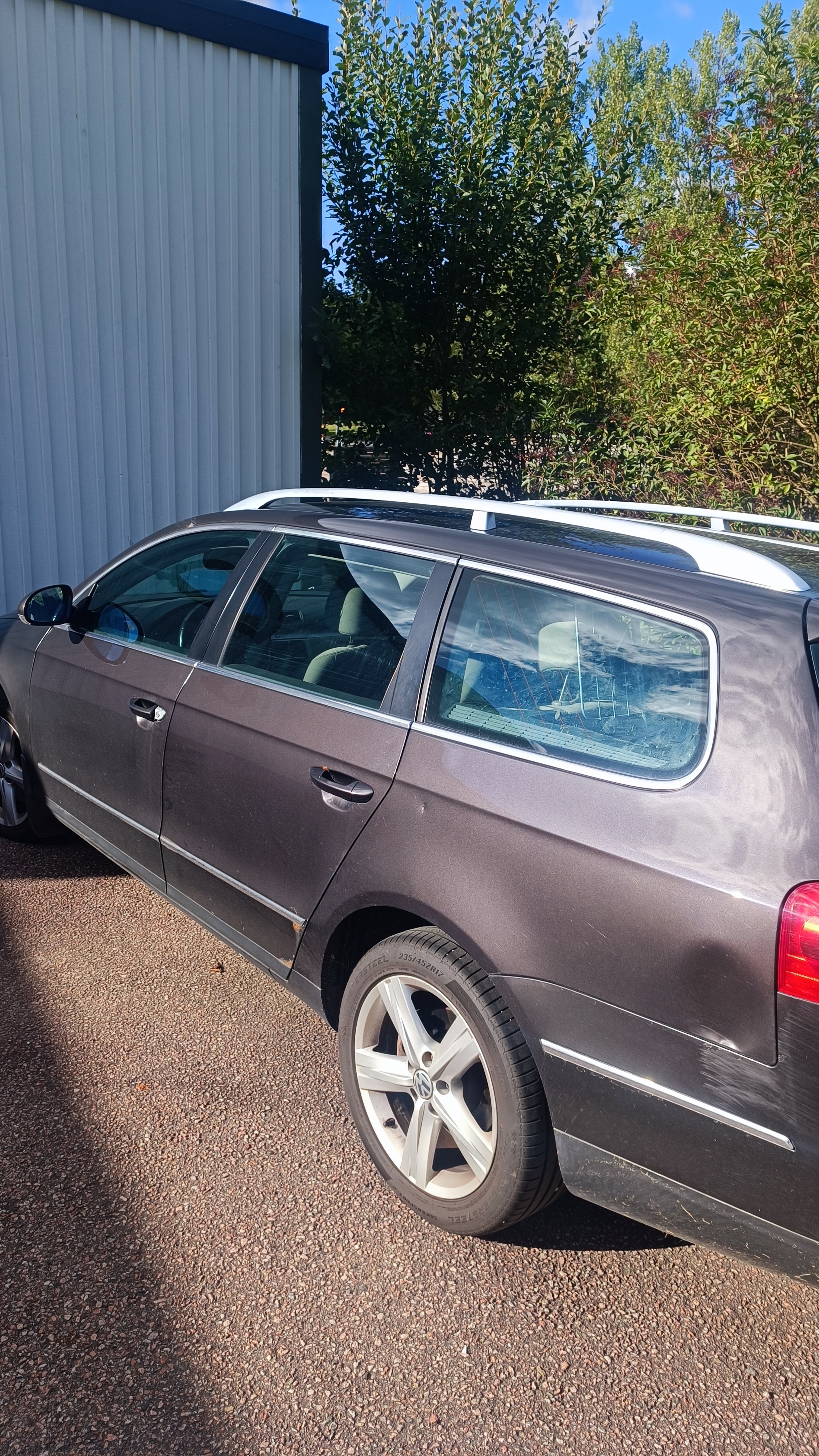 Volkswagen Passat 2009, bild 6/6