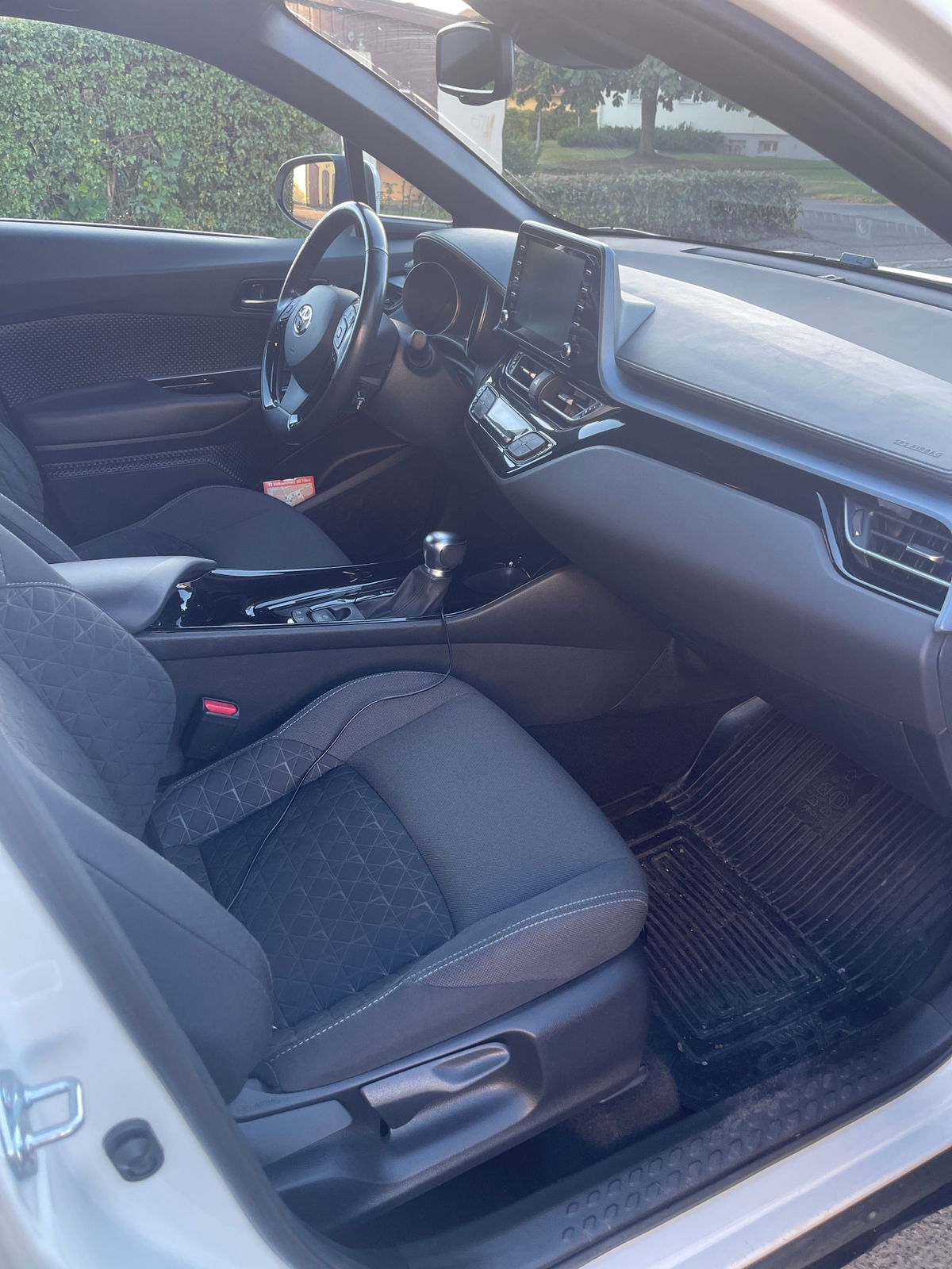 Toyota C-HR Hybrid CVT 2021, bild 5/9