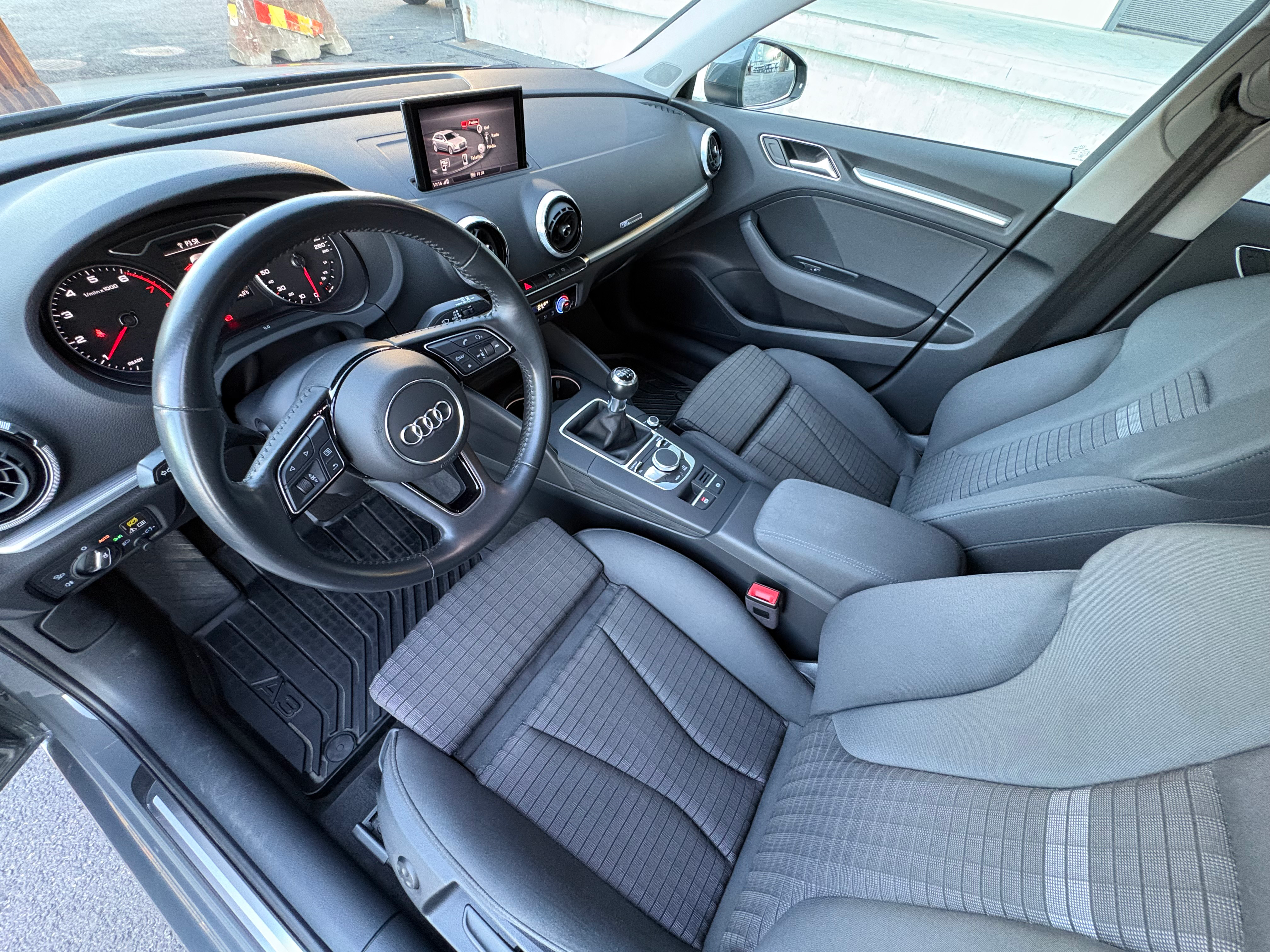 Audi A3 Sportback 1.5 TFSI COD Manuell 2018, bild 6/10