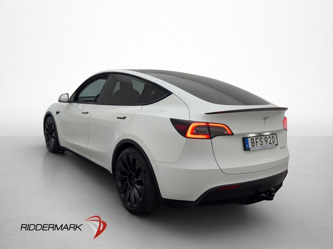 Tesla Model Y Performance AWD Pano Drag 2023, kuva 6/10